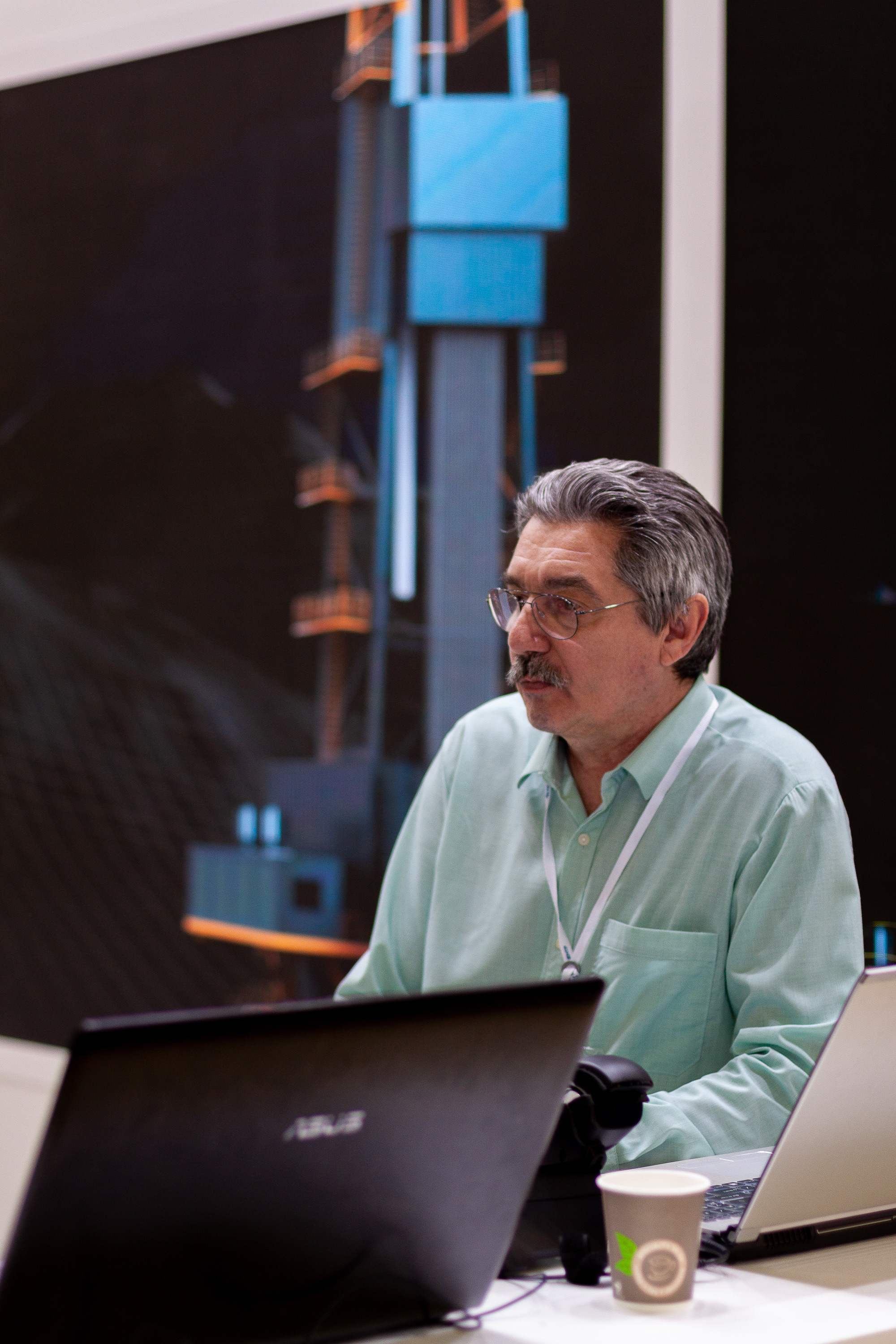 Петровайзер на выставке Нефтегаз-2022. Артем Ершов. Фотограф, Тверь