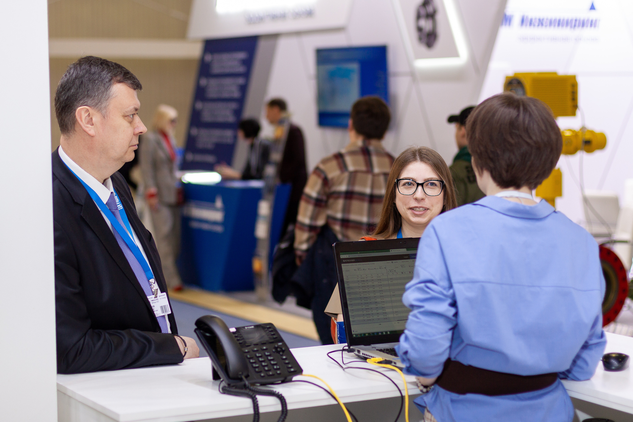 Петровайзер на выставке Нефтегаз-2022. Артем Ершов. Фотограф, Тверь