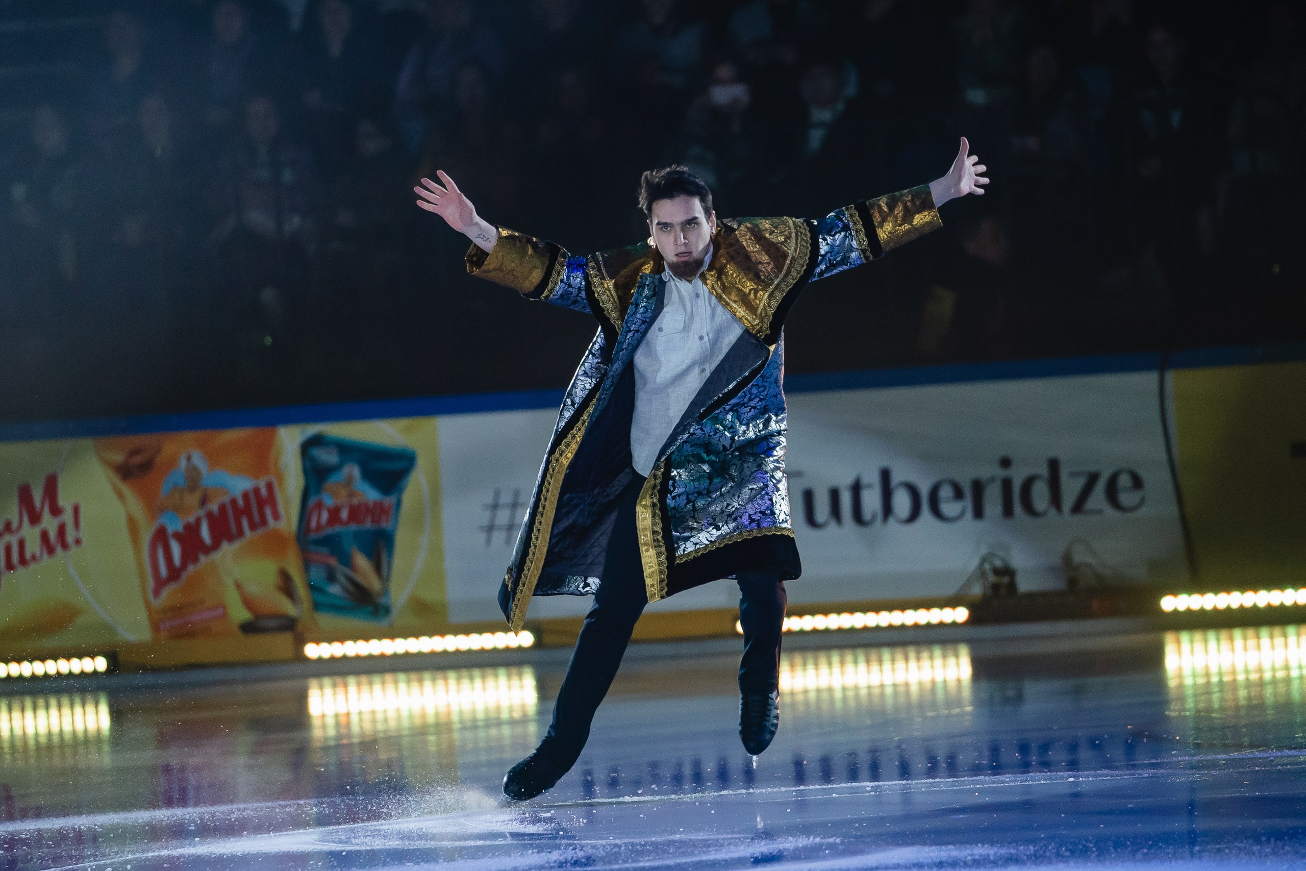 Шоу «Чемпионы на льду» в Новосибирске. Воробьева Ксения — Спортивный и танцевальный фотограф Новосибирск