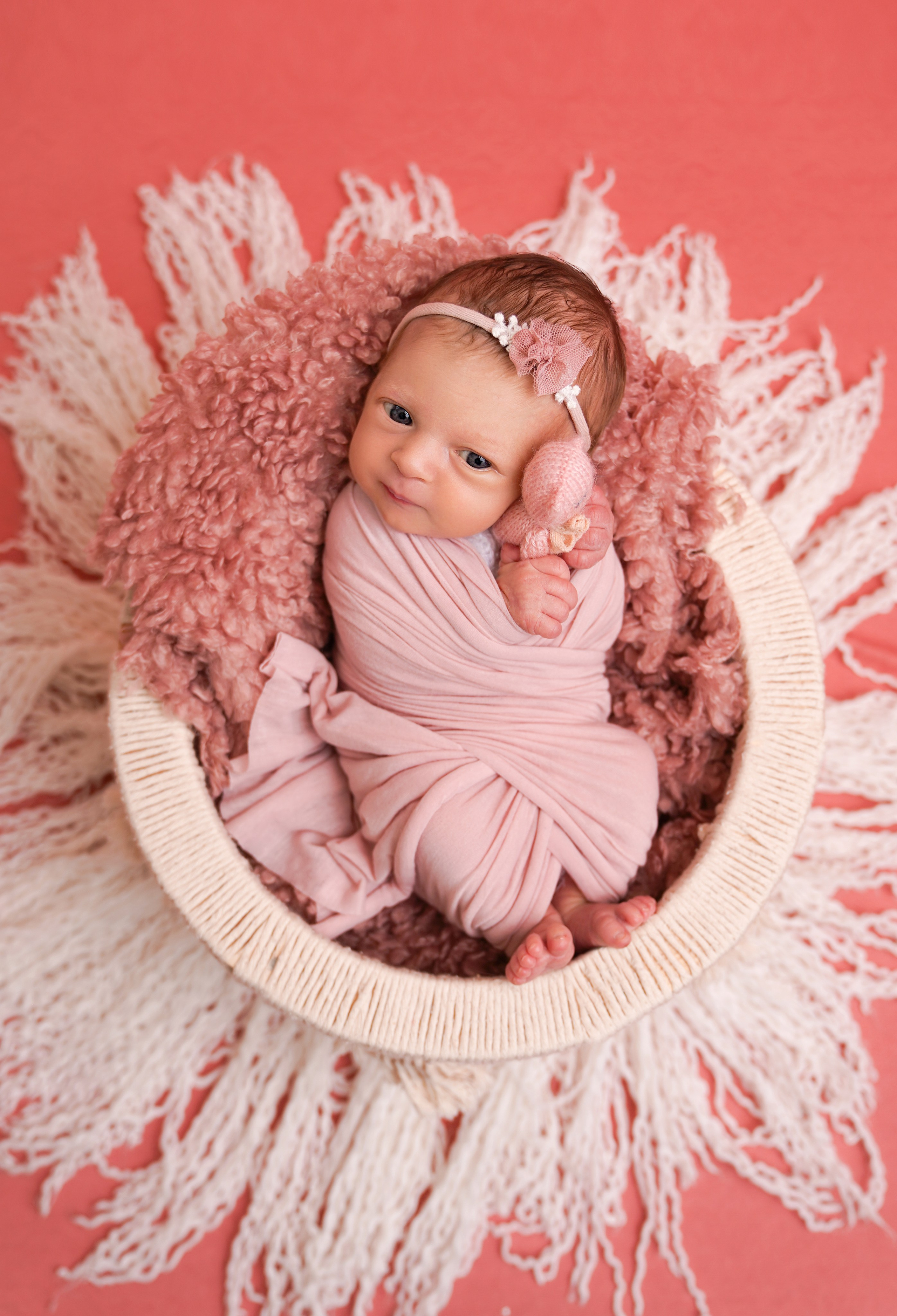 Фотосессия новорожденного (newborn). Фотограф новорожденных, детей до года и беременных в Симферополе