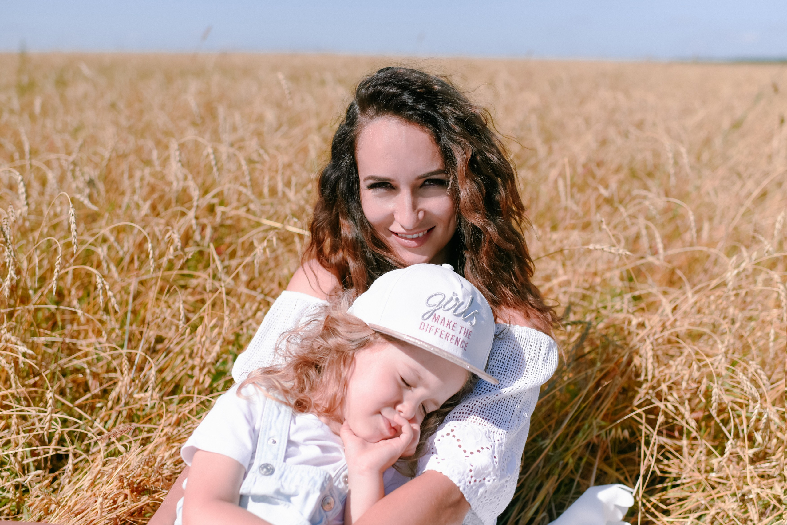 Евгений, Оля и Мия. Универсальный фотограф и видеограф