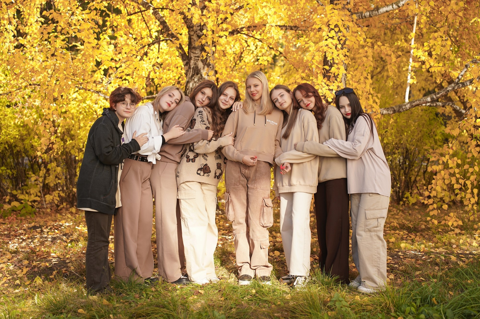 Идеи для школьной фотосессии осенью: 9 и 11 класс. СИГМА | Студия выпускных альбомов Красноярск