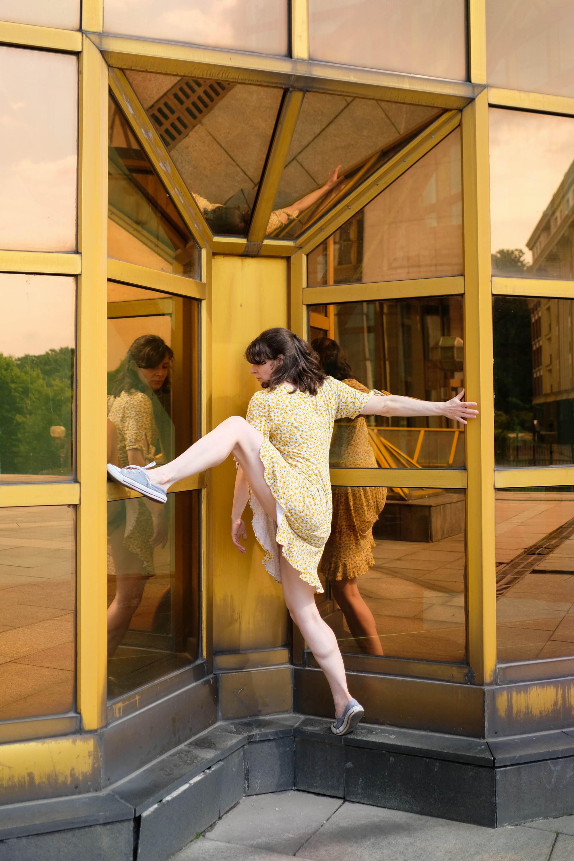 Flesh and Stone. Jane Efremova, artist and curator based in Belgrade, Serbia