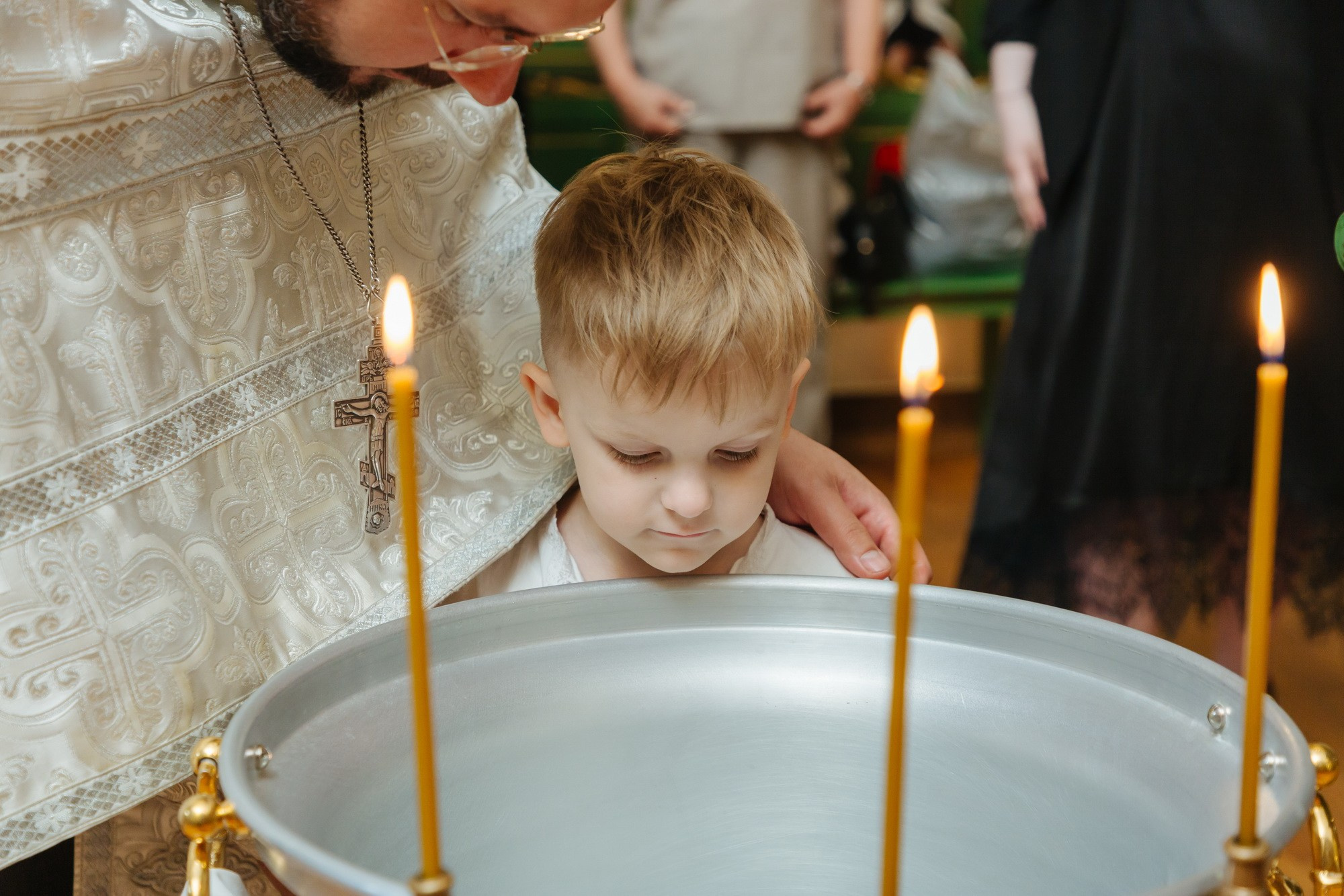 Крещение СПб Никольский собор сколько стоит, как записаться на крещение, где бесплатно крестить Питер, Крещение СПб Никольский собор цена крестин