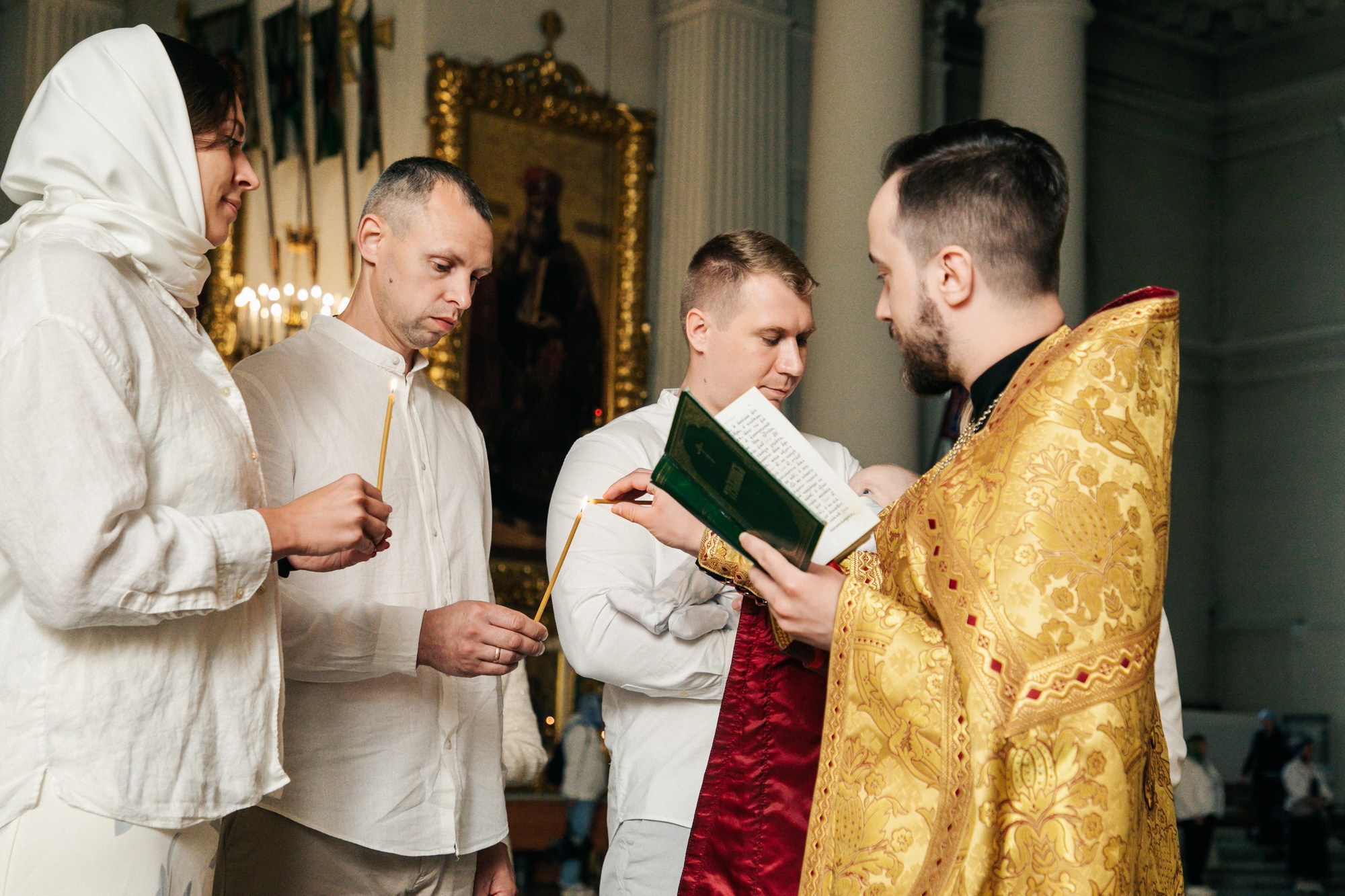 Крещение ребенка в Измайловском соборе СПб, покрестить в питере, цена крещения спб, сколько стоит крещение 2024 2023, где крестить мальчика, где крестить девочку, лучшие храмы для крещения