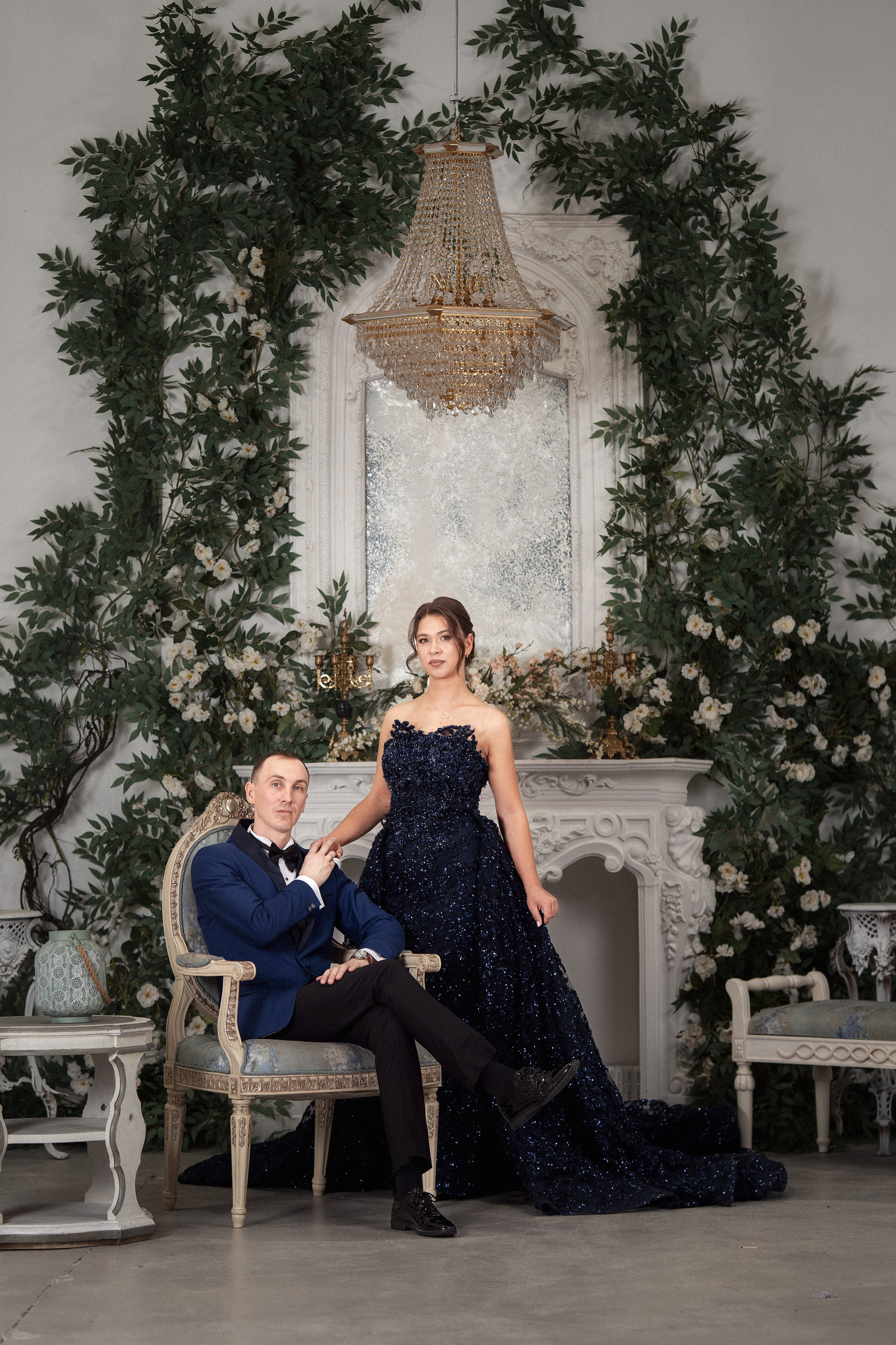 Элегантный образ мужа на фотосессии 10 лет свадьбы