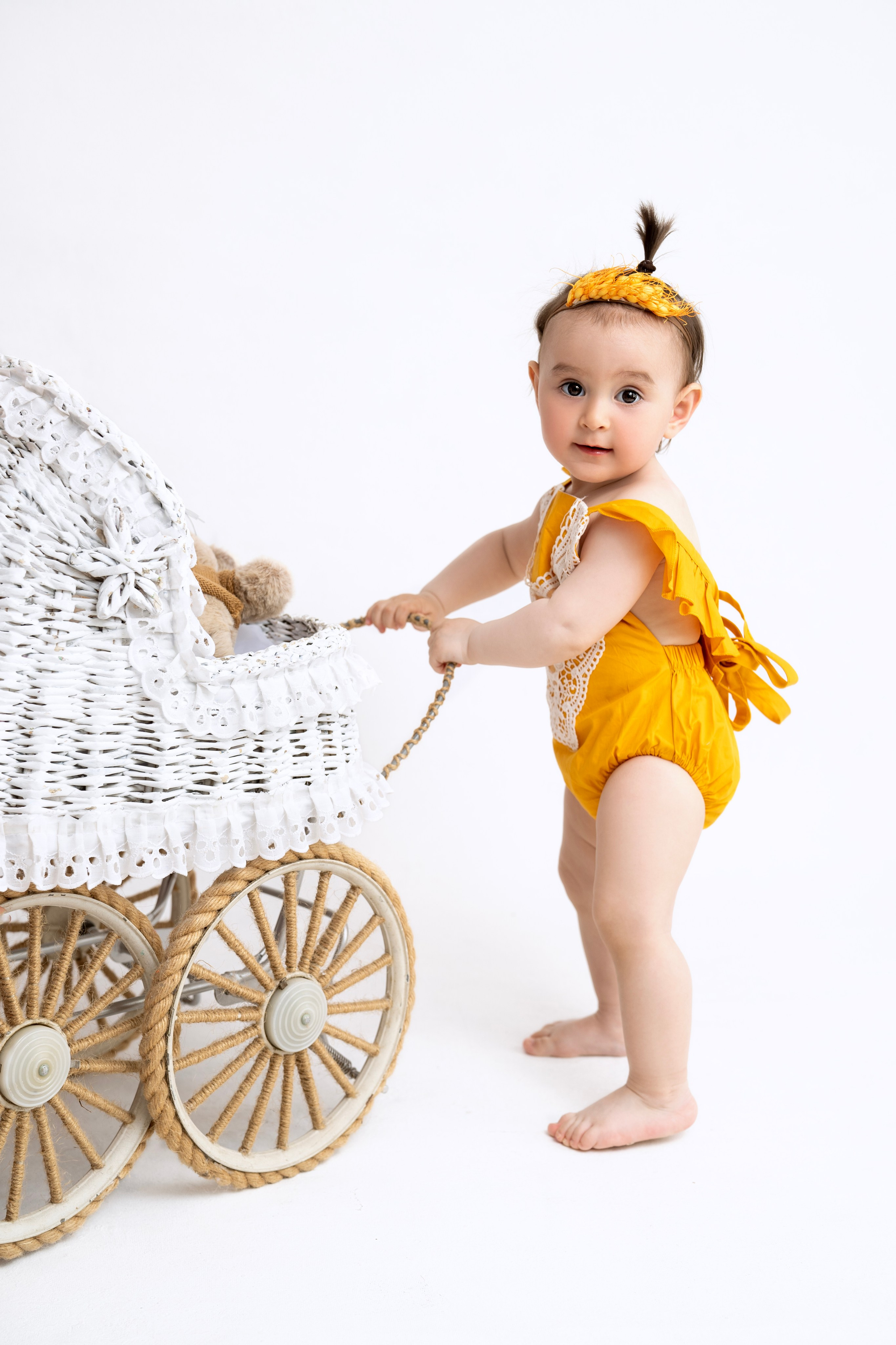 Фотосессия ГОДОВАСИЕ. Фотограф новорожденных, детей до года и беременных в Симферополе