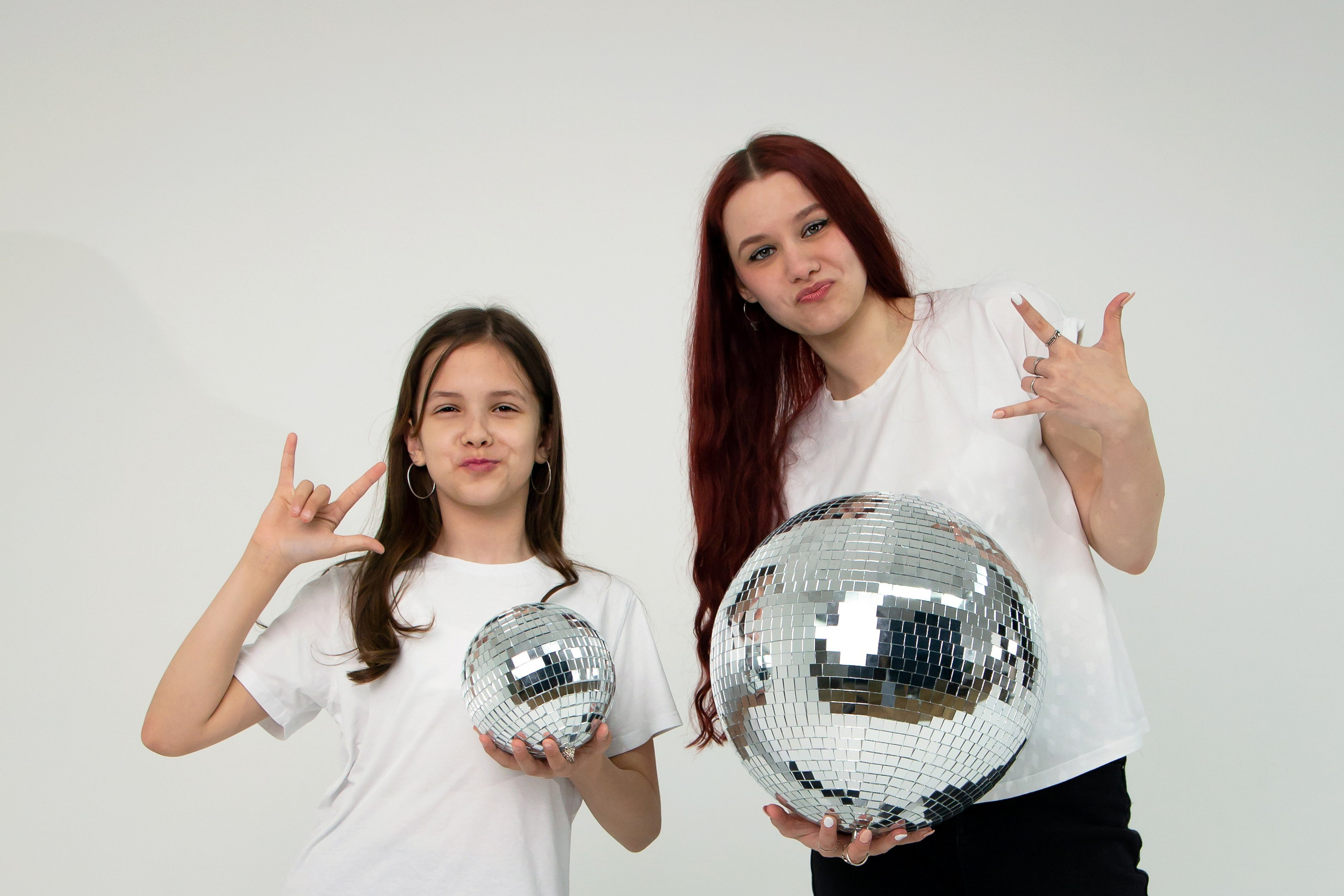 Семейная фотосессия в фотостудии «ОКО» г. Шелехов. Фотограф в Шелехове, лучшие выпускные альбомы в Шелехове