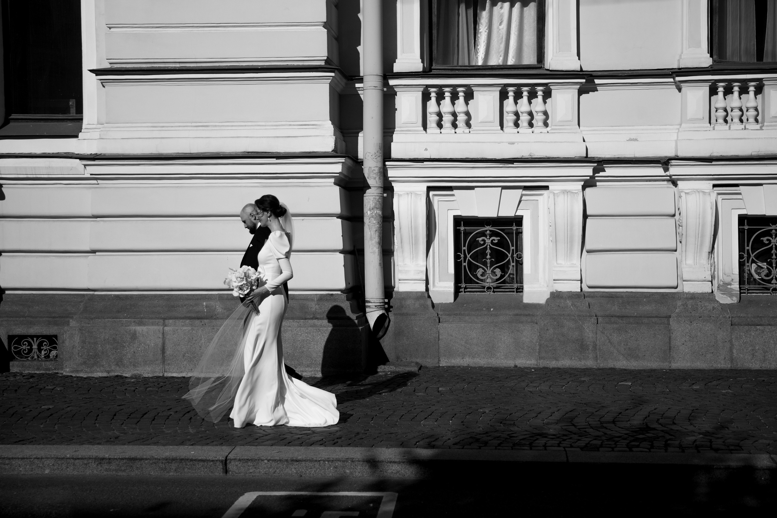 Свадебная фотосессия во Дворце Нарышкиных-Трубецких. Свадебный фотограф в Санкт-Петербурге Никита Кузякин