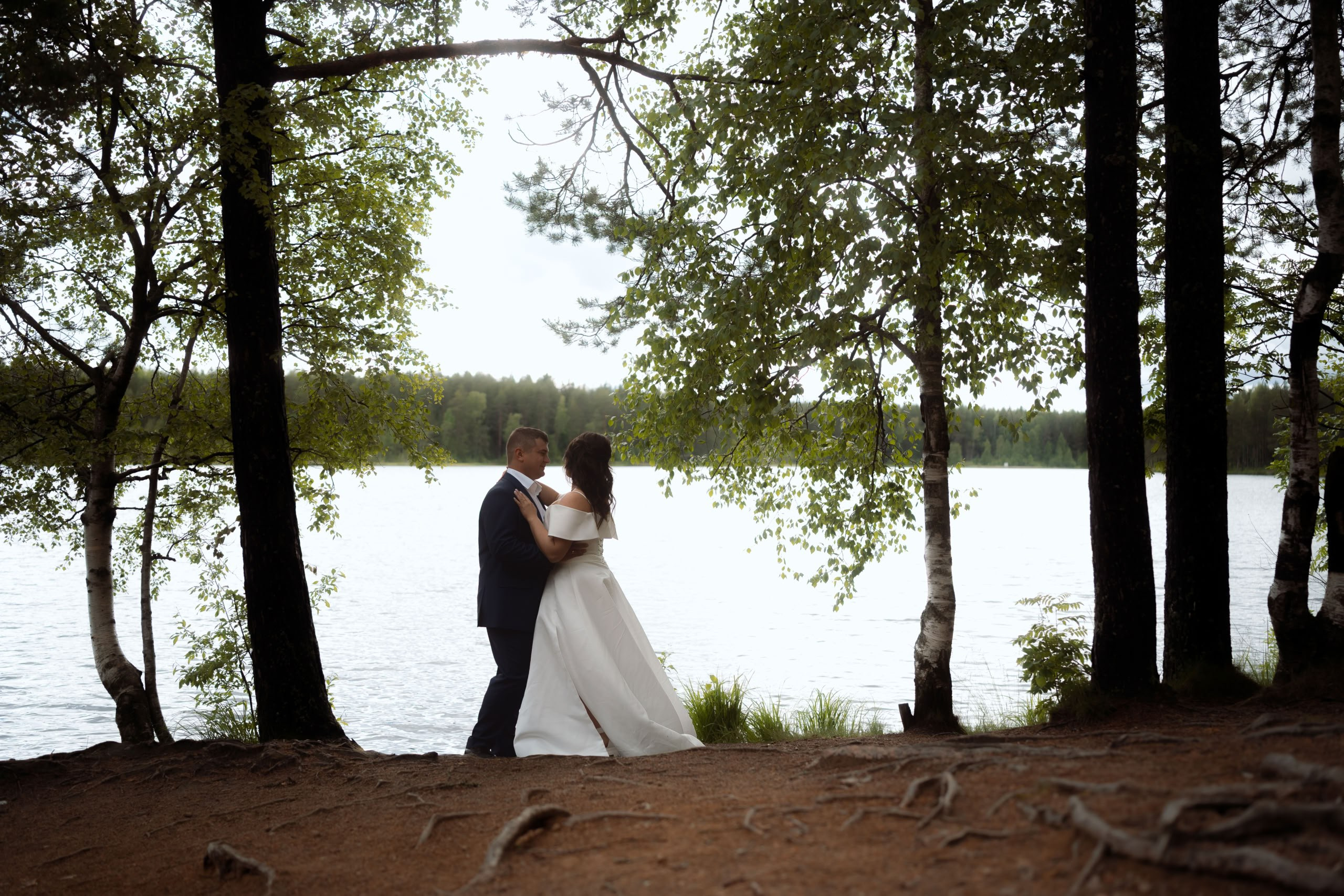 Мария и Михаил — прогулка у озера и церемония. Свадебный фотограф Дмитрий Родионов — Санкт-Петербург и Ленинградская область