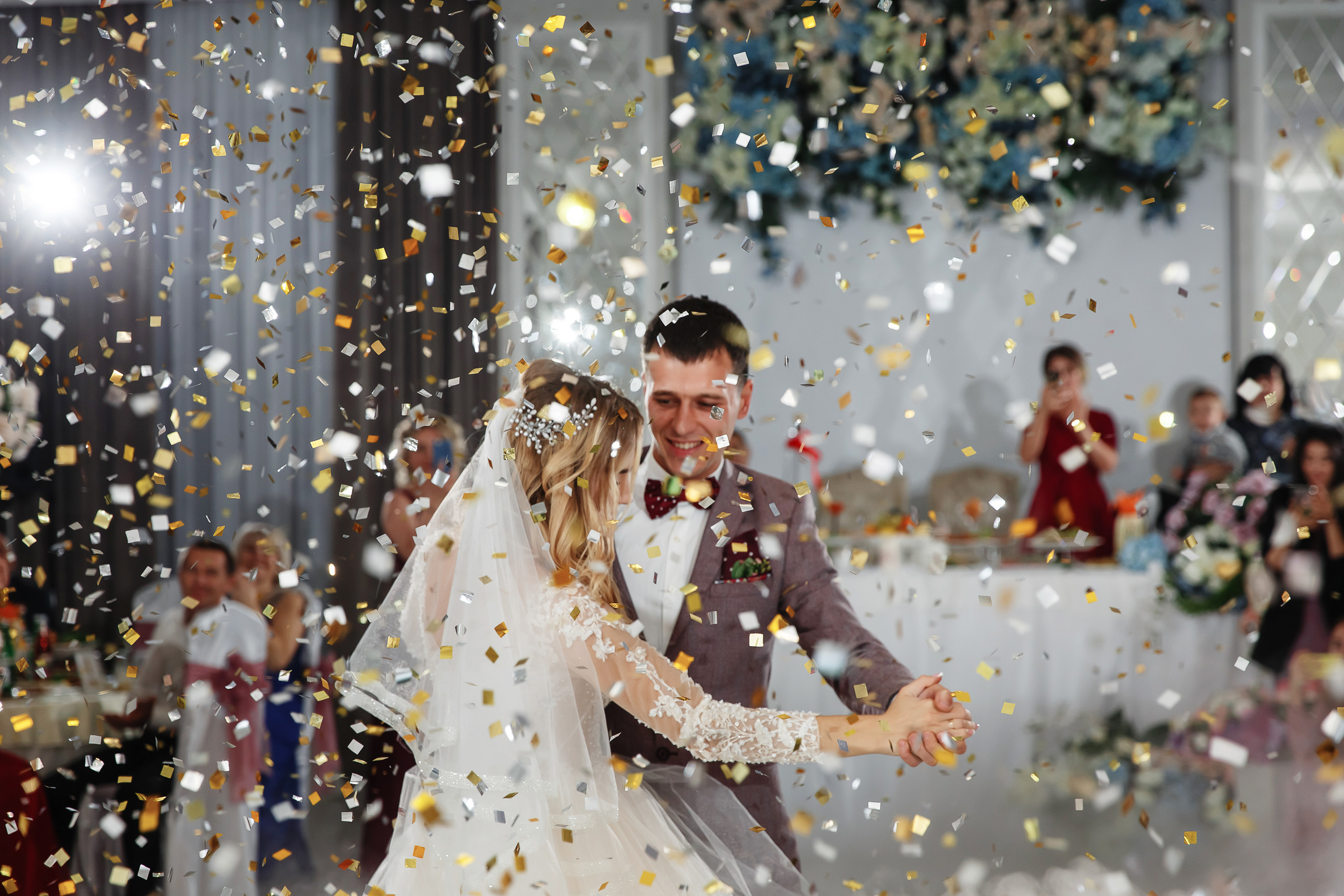 Свадебная фотосессия в Курганинске. Банкет в Ресторане "Империалъ". Фотограф Дмитрий Шевченко.