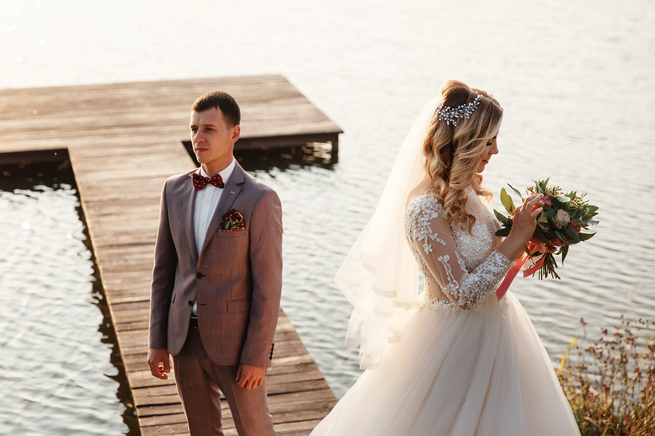 Свадебная фотосессия в Лабинске. Прогулка на лавандовом поле. Фотограф Дмитрий Шевченко.