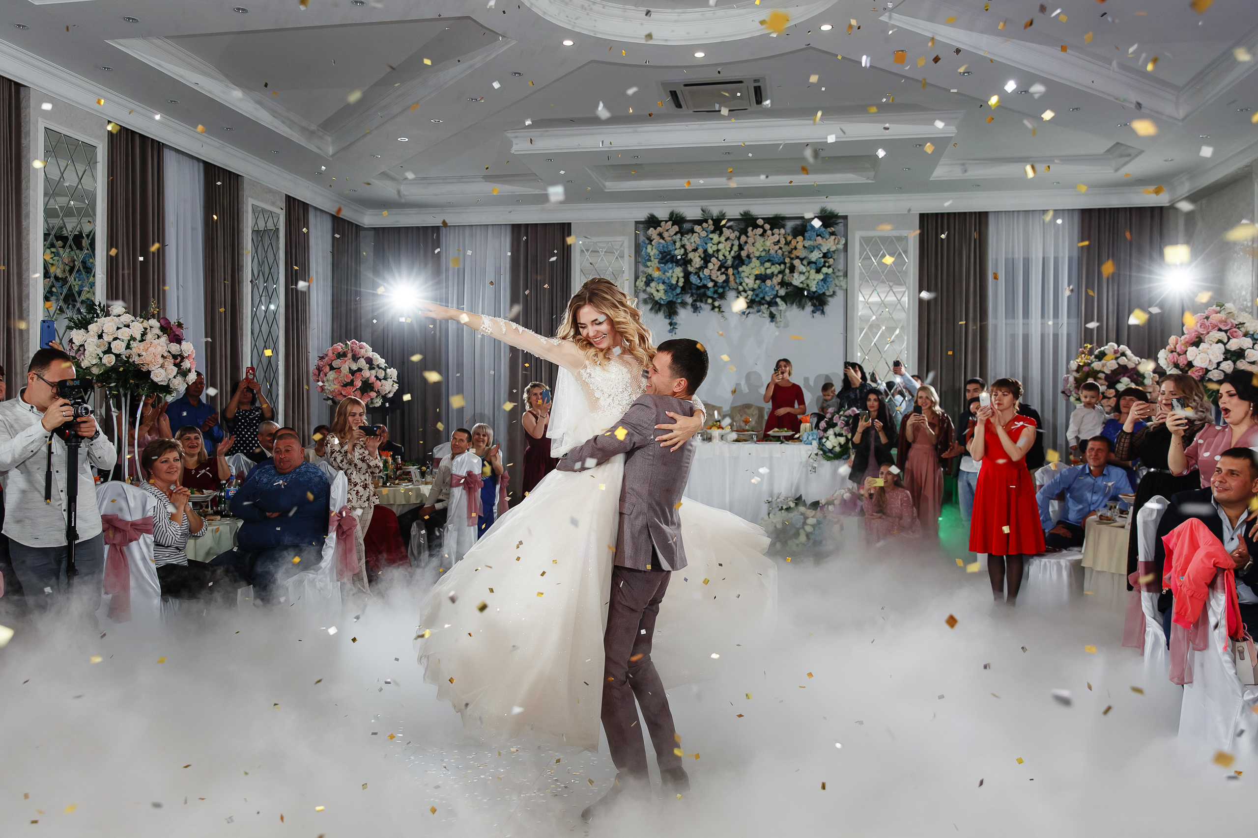 Свадебная фотосессия в Курганинске. Банкет в Ресторане "Империалъ". Фотограф Дмитрий Шевченко.