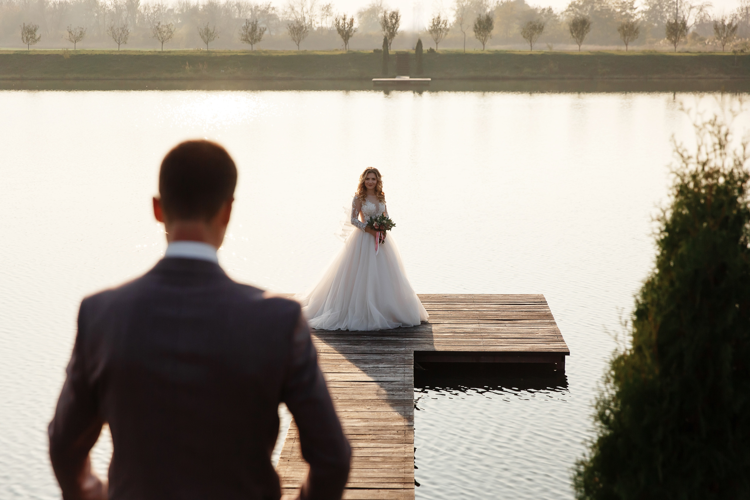 Свадебная фотосессия в Лабинске. Прогулка на лавандовом поле. Фотограф Дмитрий Шевченко.