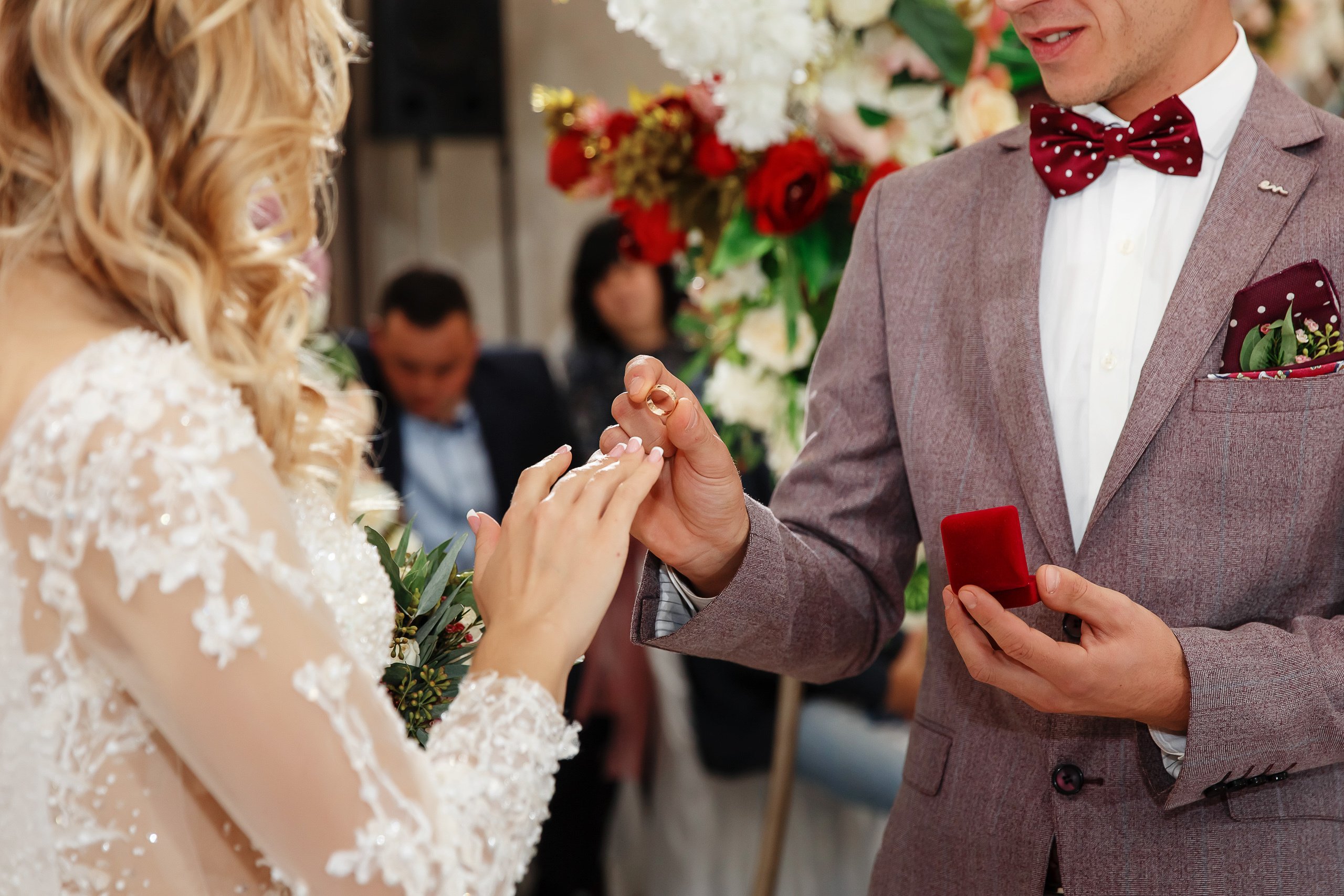 Свадебная фотосессия в Курганинске. Банкет в Ресторане "Империалъ". Фотограф Дмитрий Шевченко.