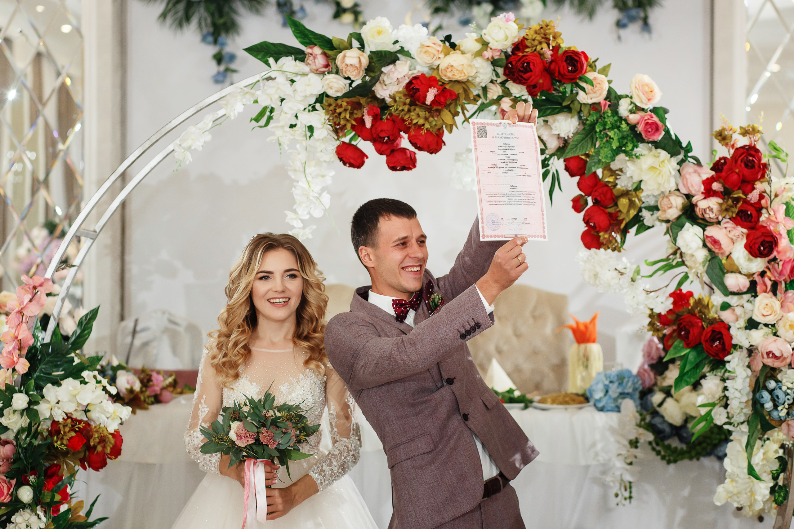 Свадебная фотосессия в Курганинске. Банкет в Ресторане "Империалъ". Фотограф Дмитрий Шевченко.