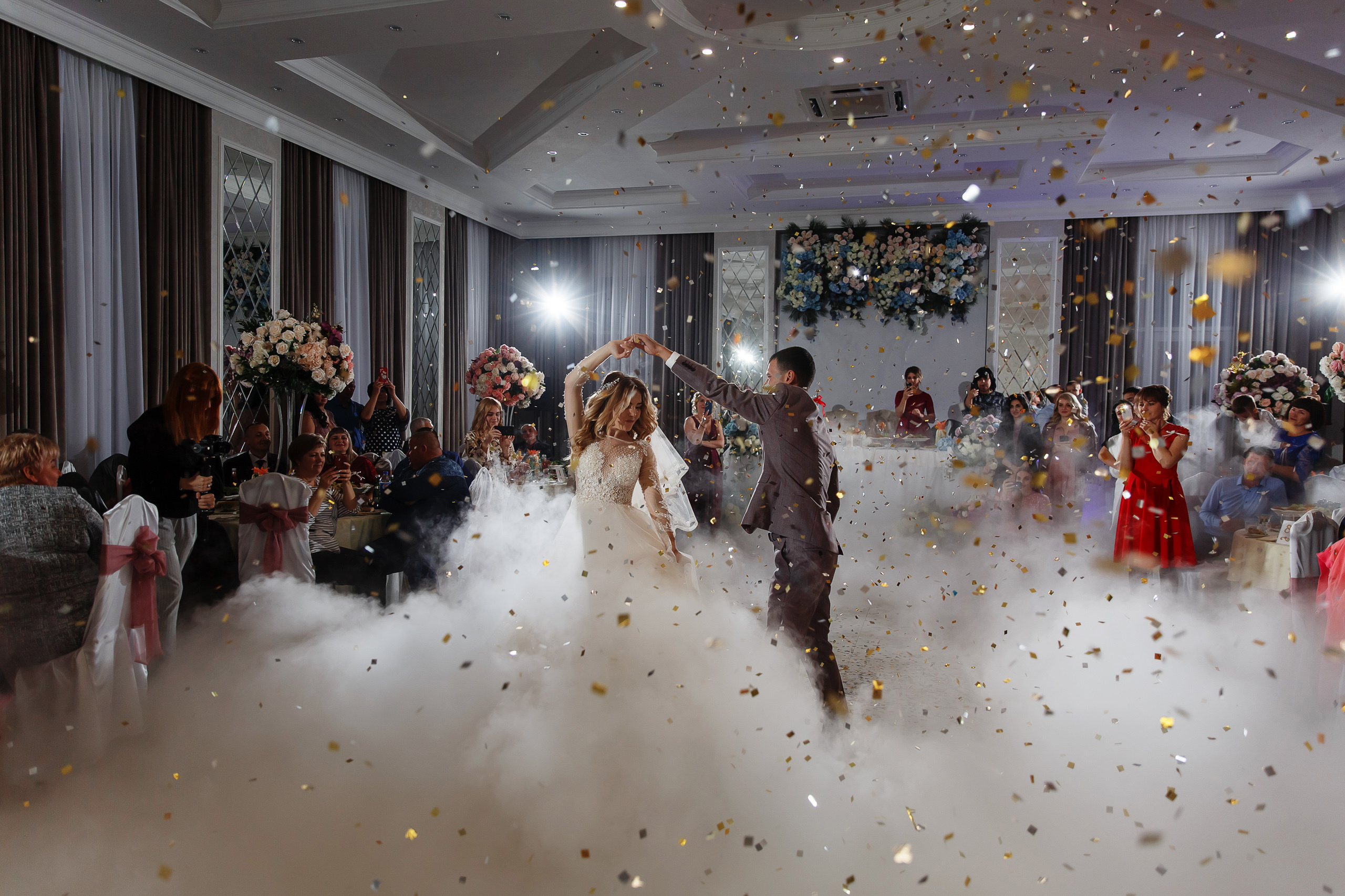 Свадебная фотосессия в Курганинске. Банкет в Ресторане "Империалъ". Фотограф Дмитрий Шевченко.