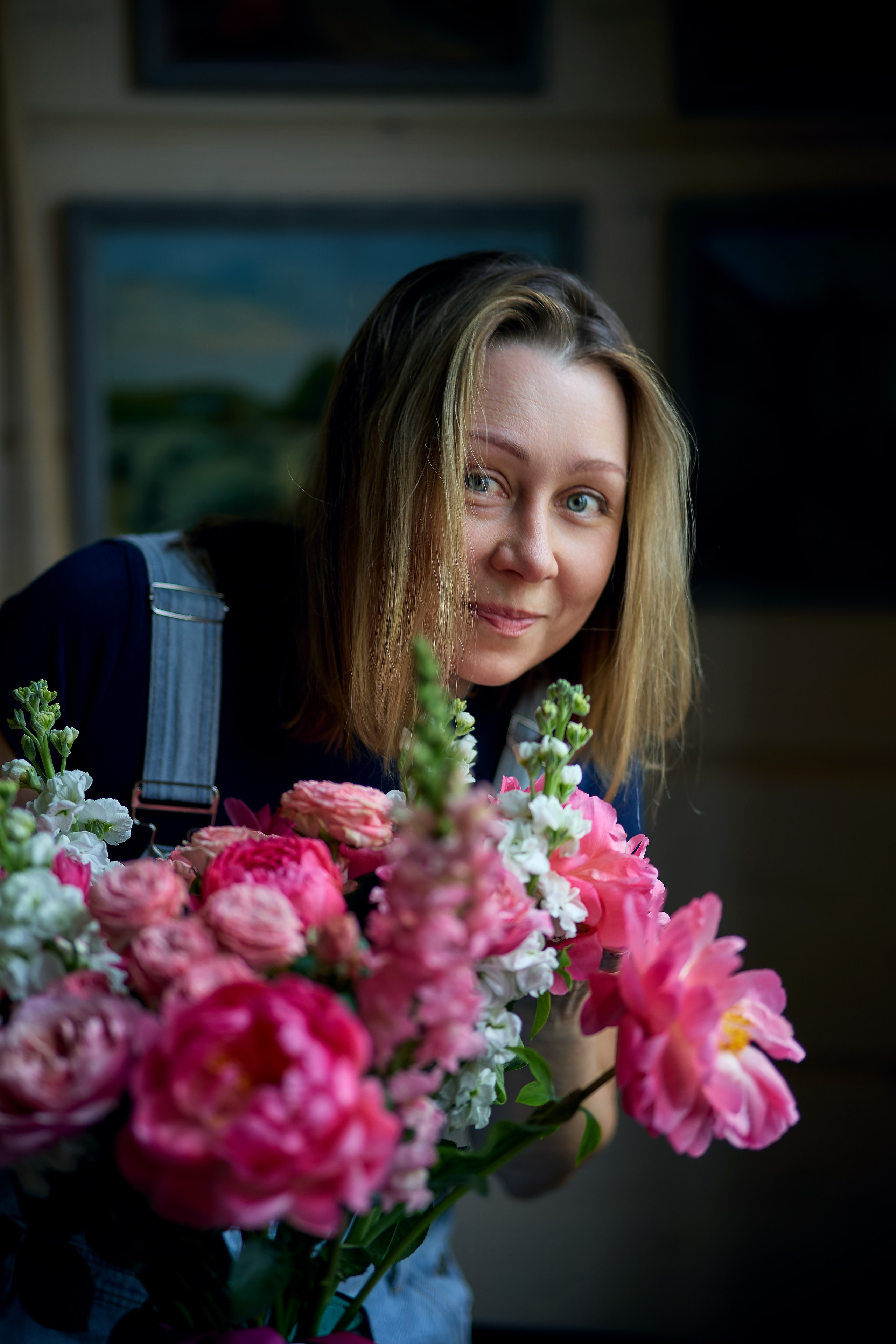 Фото в мастерской художника