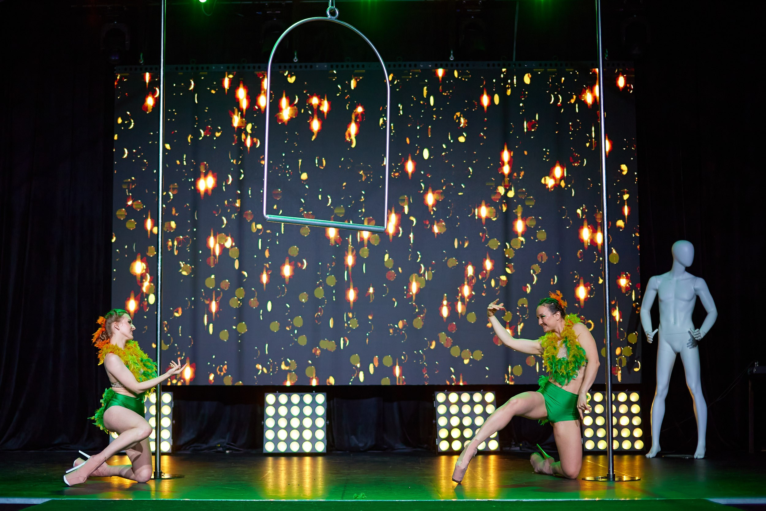 Анонс фоторепортажа с Концерта Грация. POLE DANCE. Photographer for business Mikhail Semenov. Aqua photo studio, photo school