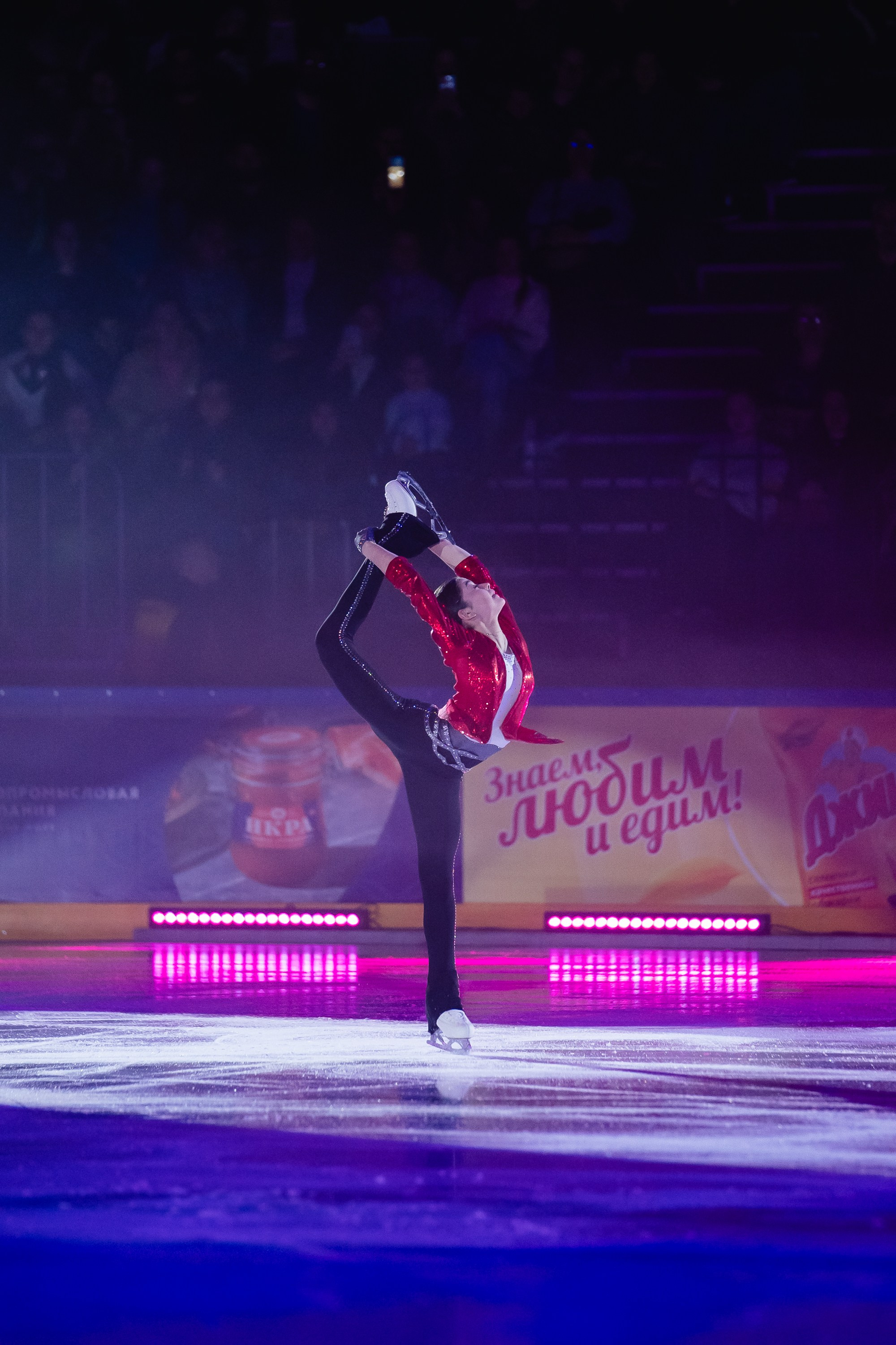 Шоу «Чемпионы на льду» в Новосибирске. Воробьева Ксения — Спортивный и танцевальный фотограф Новосибирск