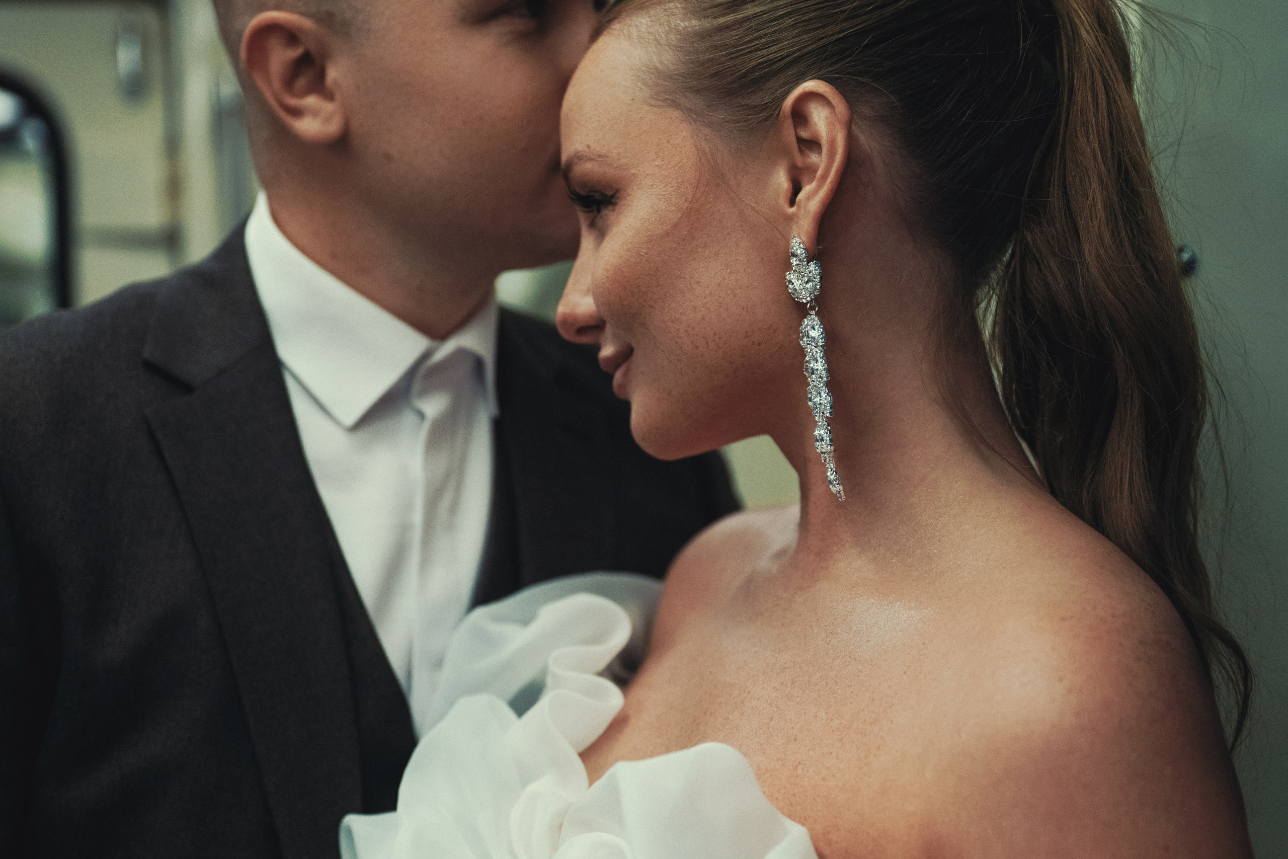 Фотосессия в метро. Свадебный и семейный фотограф Виктория Носачёва. Щелково, Москва и МО