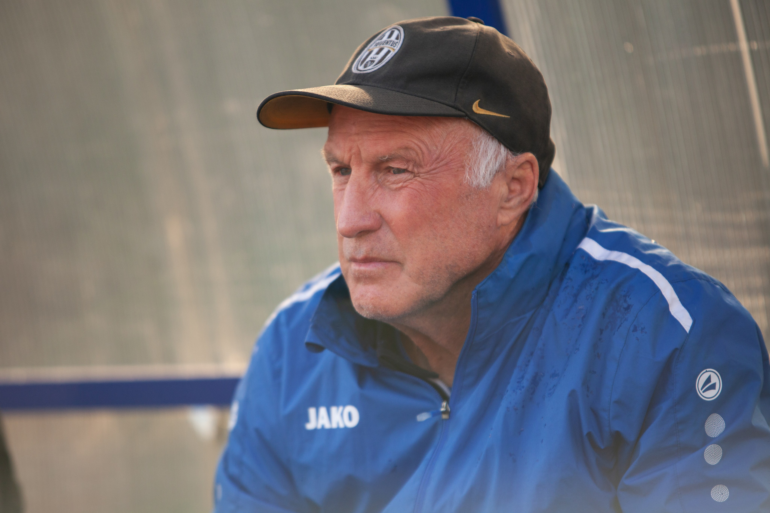 Матч юношеской футбольной лиги между командами СШ «Сахалин» и «СШОР № 1» (Комсомольск-на-Амуре). Кутузов Евгений Фотограф в Южно-Сахалинске