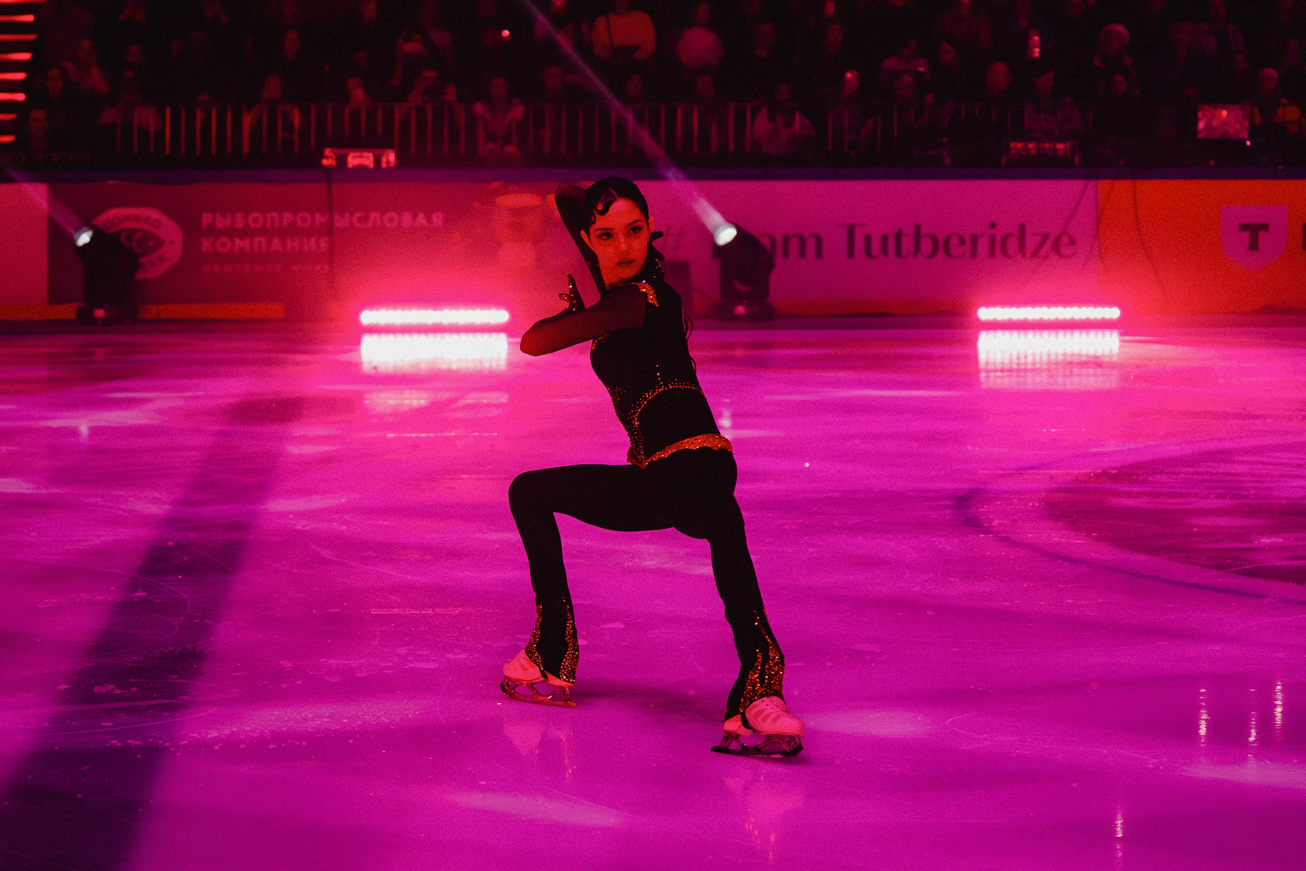 Шоу Этери Тутберидзе в Новосибирске. Воробьева Ксения — Спортивный и танцевальный фотограф Новосибирск
