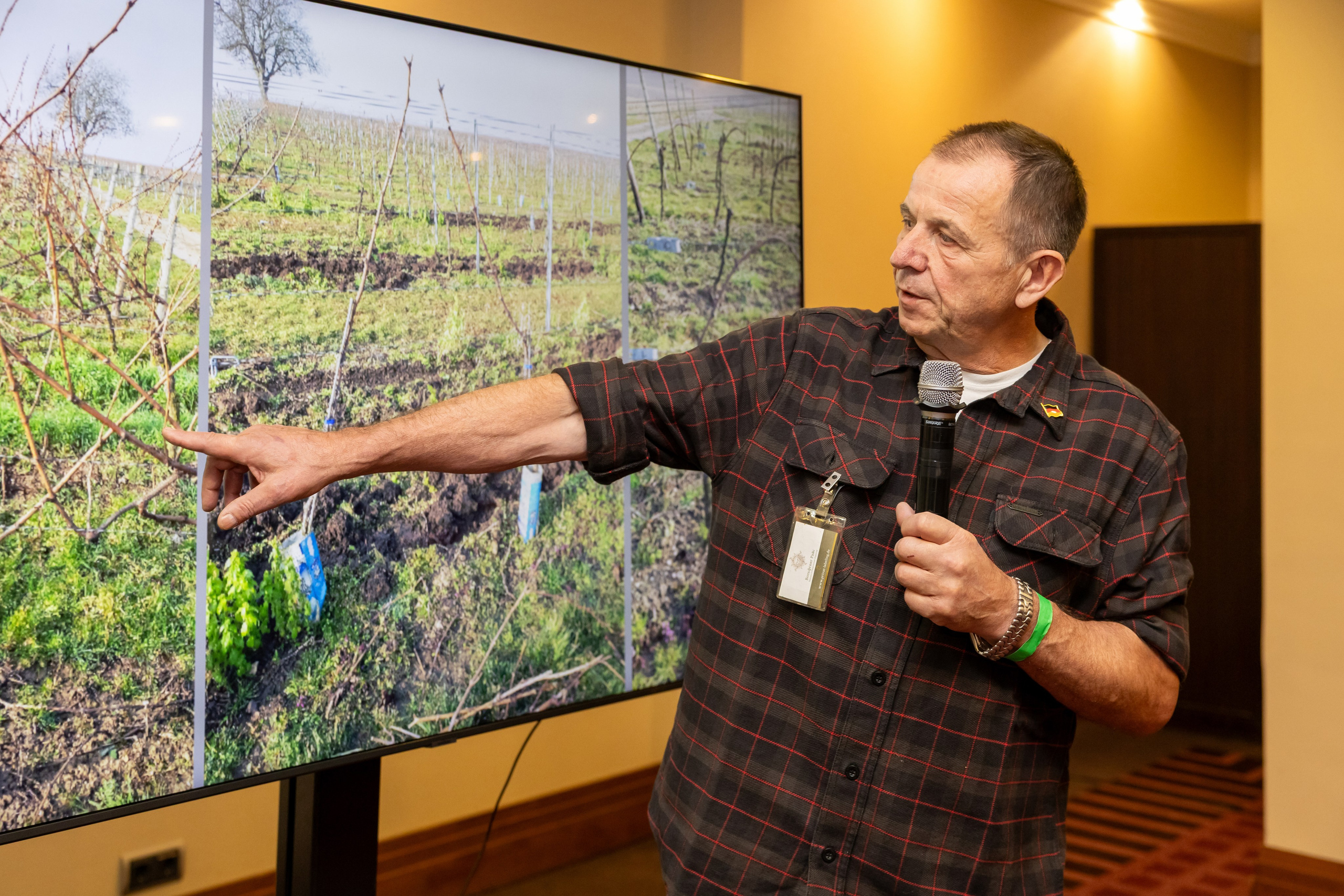 Репортажная фото- и видеосъемка Винного салона «Ароматный мир» в СПб