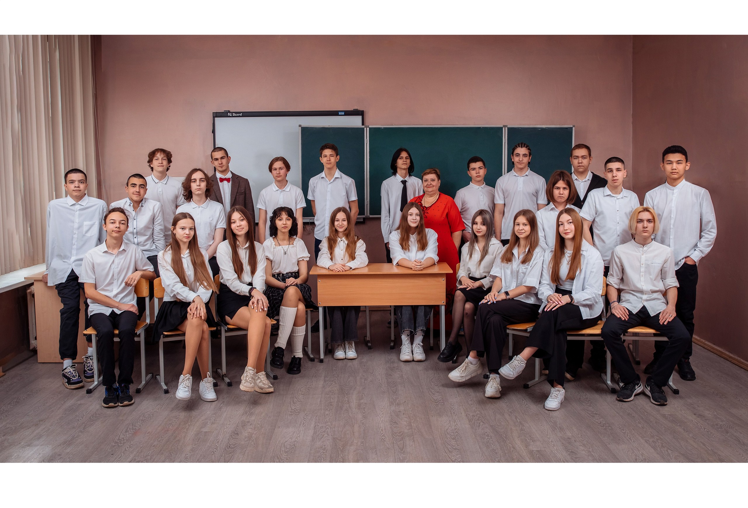 Старшая школа. Выпускные школьные фотоальбомы для школ и детских садов в Волгограде и Волжском