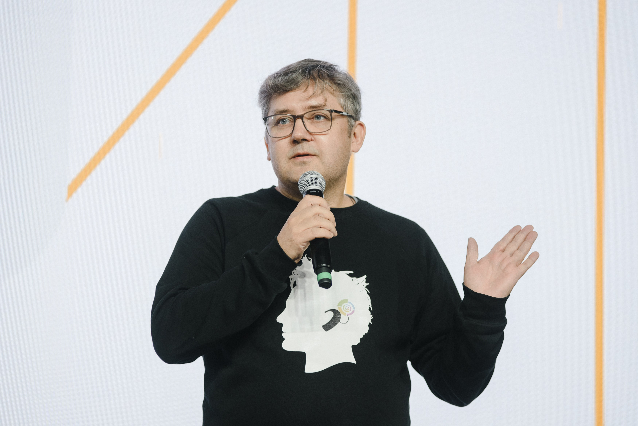 Бизнес-завтрак Melon Fashion Group. Фотограф Денис Неместо, портрет, репортаж