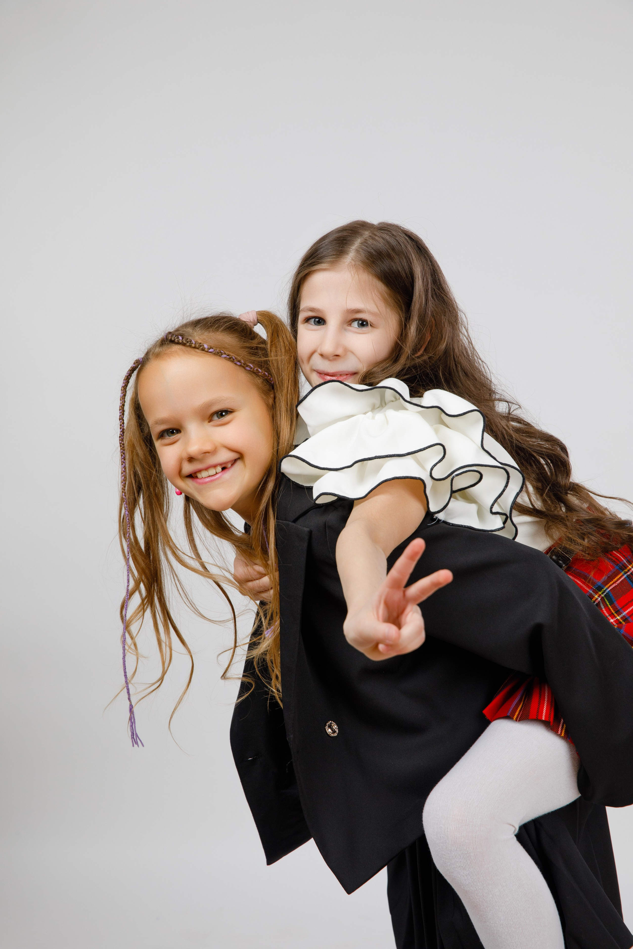 Выпускные альбомы в Москве FOTOVMESTE