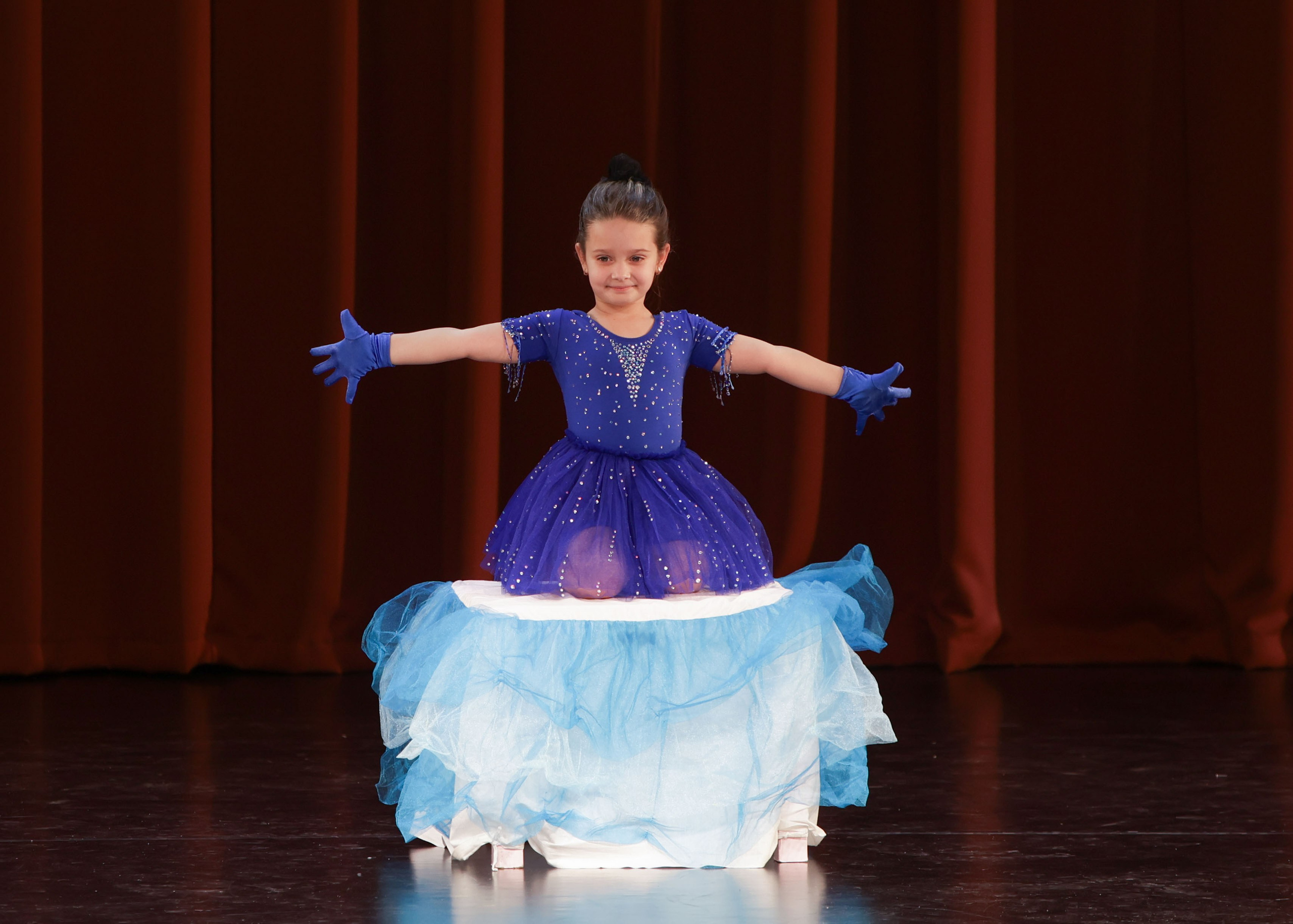 Фестиваль хореографического искусства «КУБОК ЛЕГЕНДЫ — 2025». Выпускные альбомы и школьный фотограф в Подольске, Троицке, Щербинке, Москве и Московской области