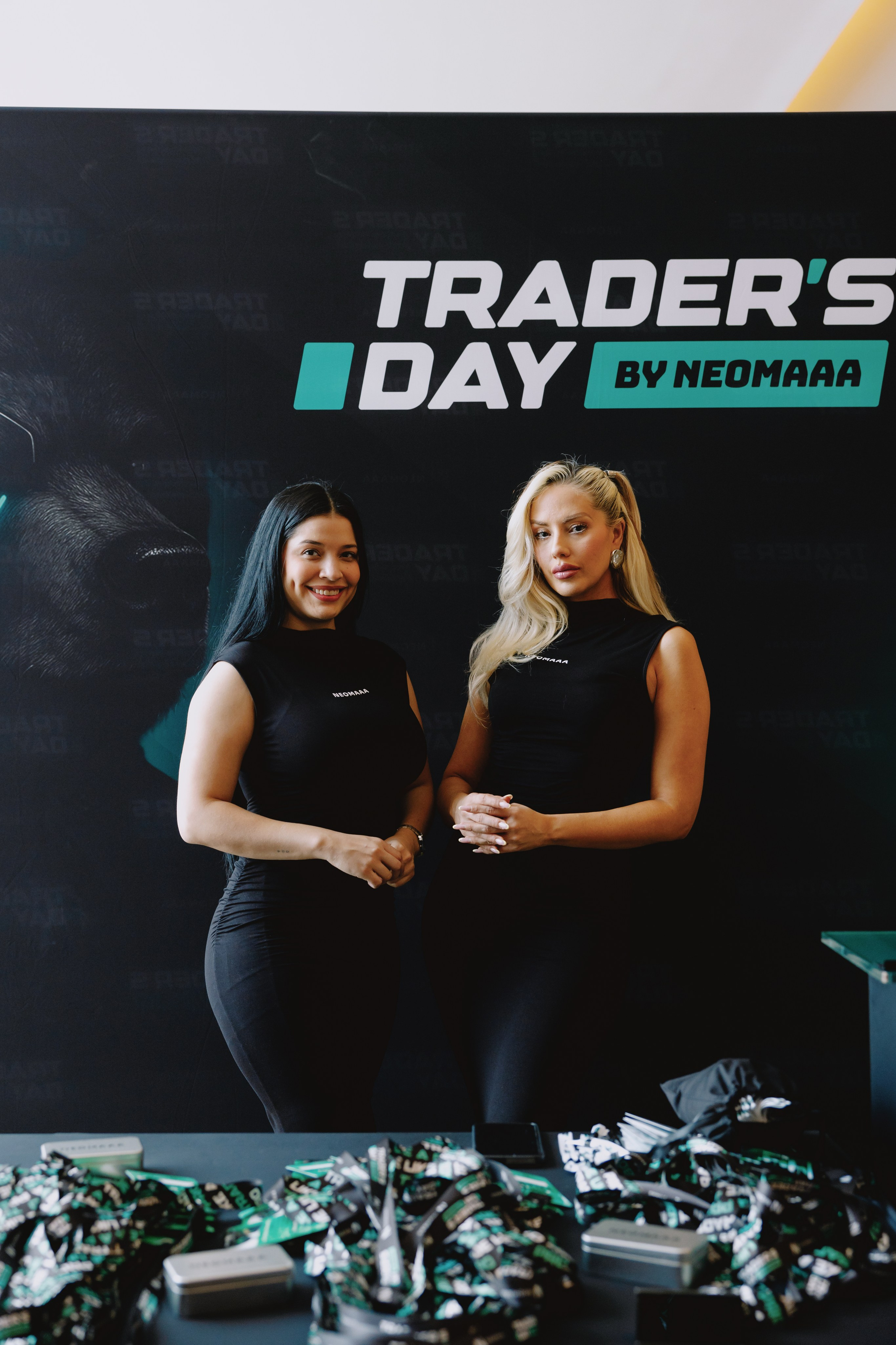 TRADERS DAY By NeomAAA Medellin. NeomAAA Funds Gallery