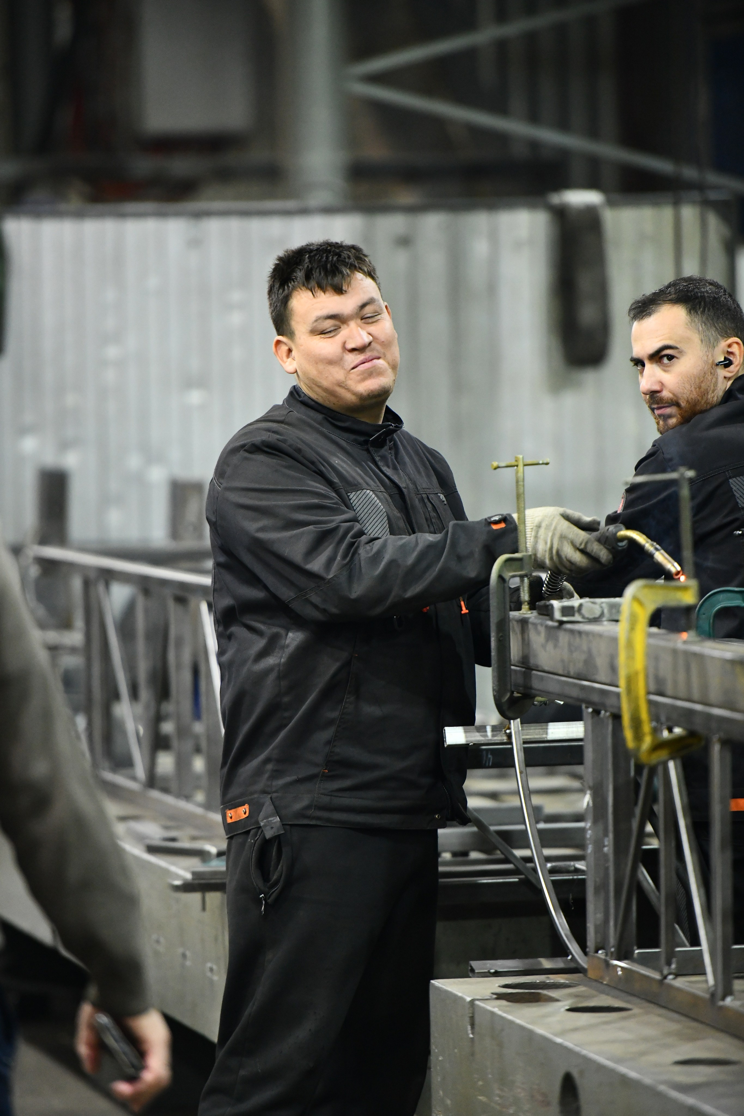 Репортаж с экскурсии на Завод ТРОМ. Репортажный и семейный фотограф — Шелихов Сергей