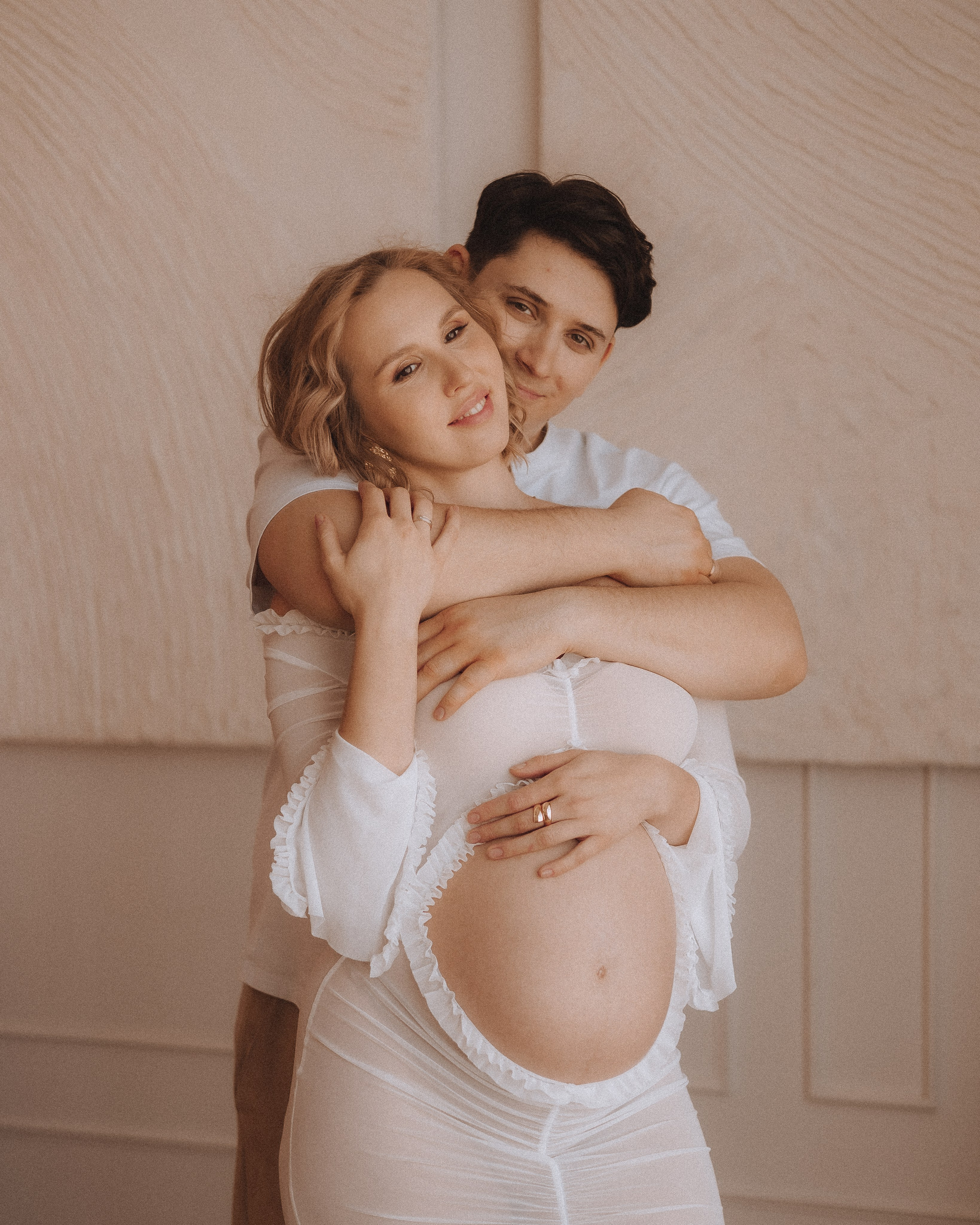 Фотосессия беременных в Москве в студиии