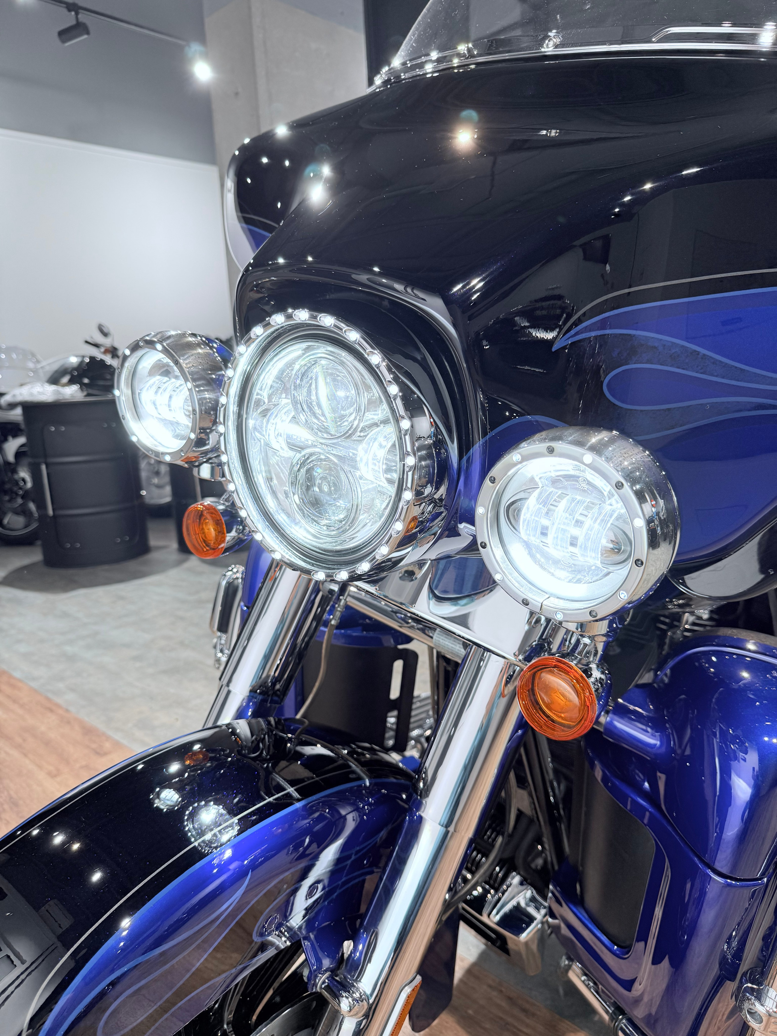 CVO Limited (Twilight Blue Candy). Hello Davidson, Москва. Только хорошие мотоциклы…