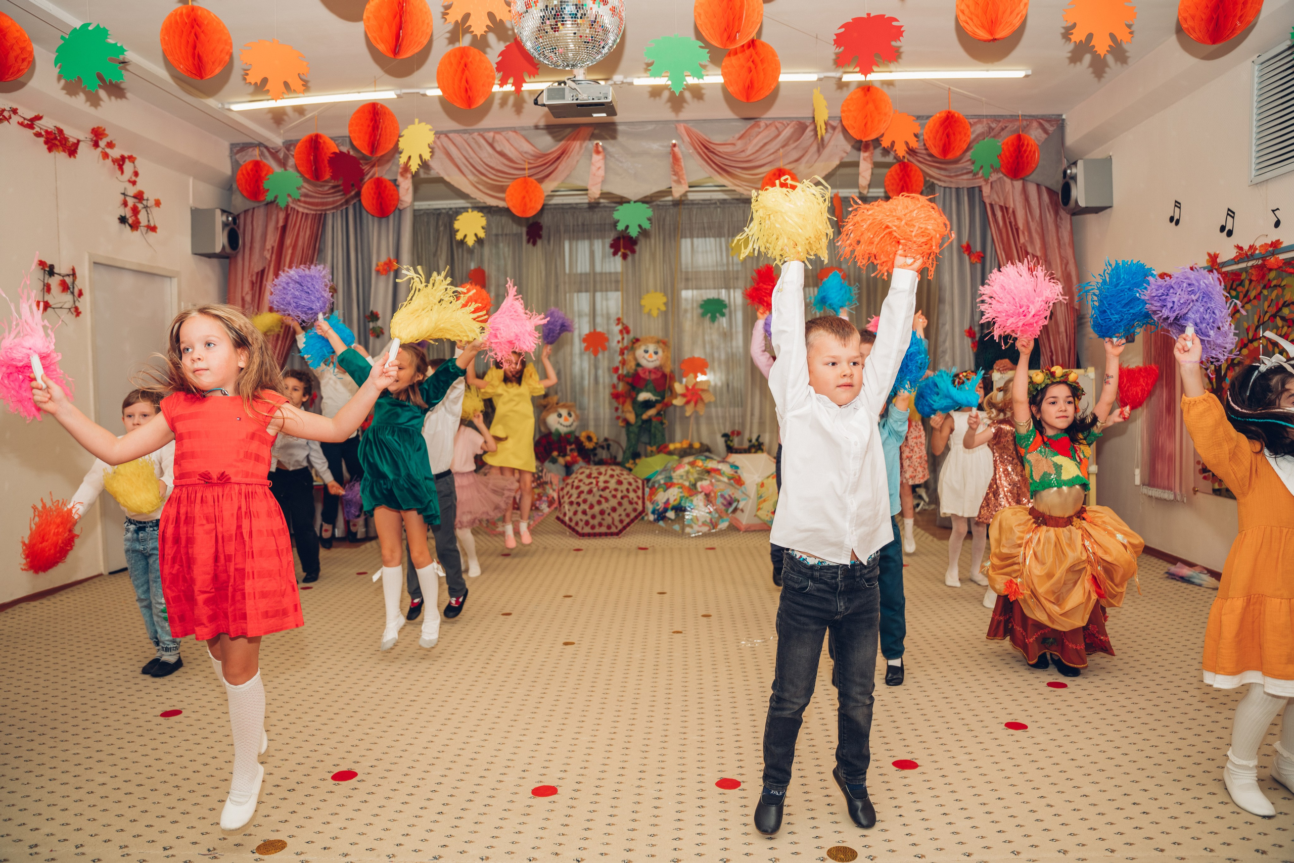 Необычный детский сад. Профессиональный детский и семейный фотограф в Москве Диля Грошева