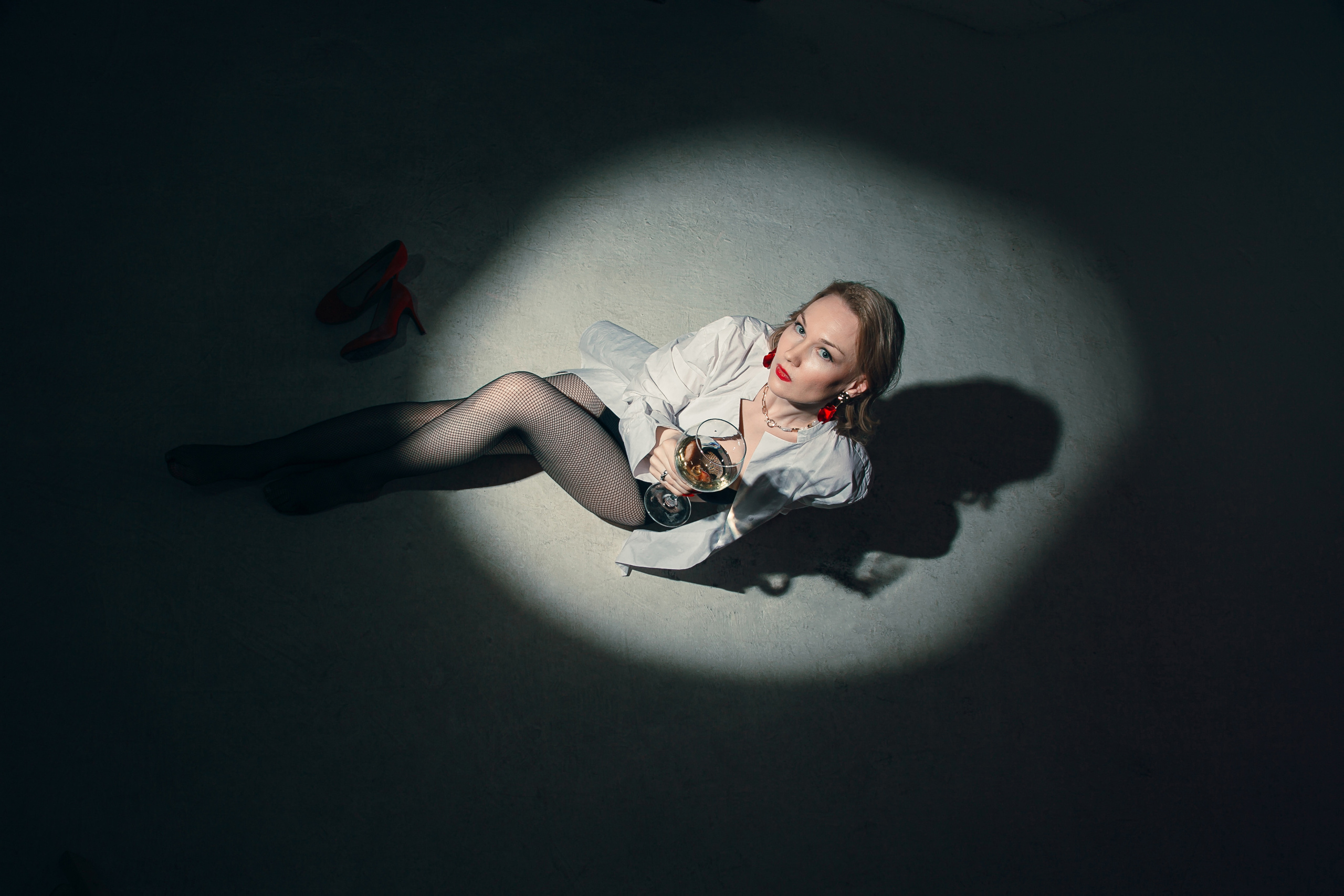 Фотосессия Анны в Москве — живые кадры, которые рассказывают о личности. Бренд‑фотограф в Москве | Rina _Sphoto — личный и бизнес‑контент