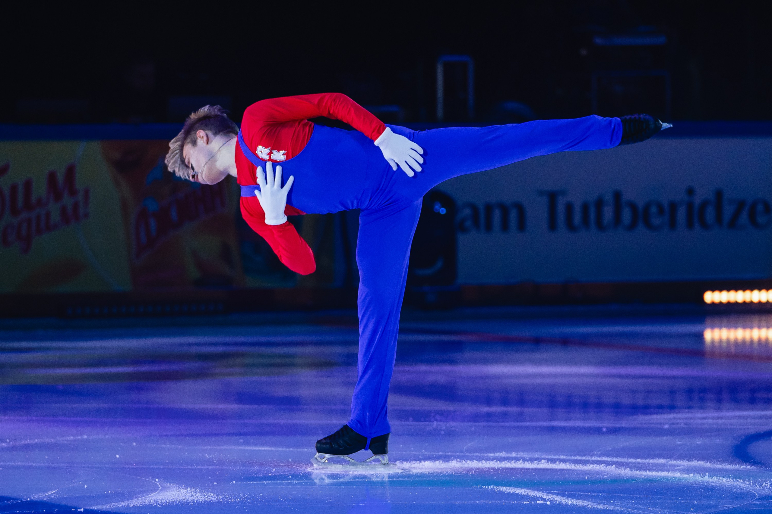 Шоу «Чемпионы на льду» в Новосибирске. Воробьева Ксения — Спортивный и танцевальный фотограф Новосибирск