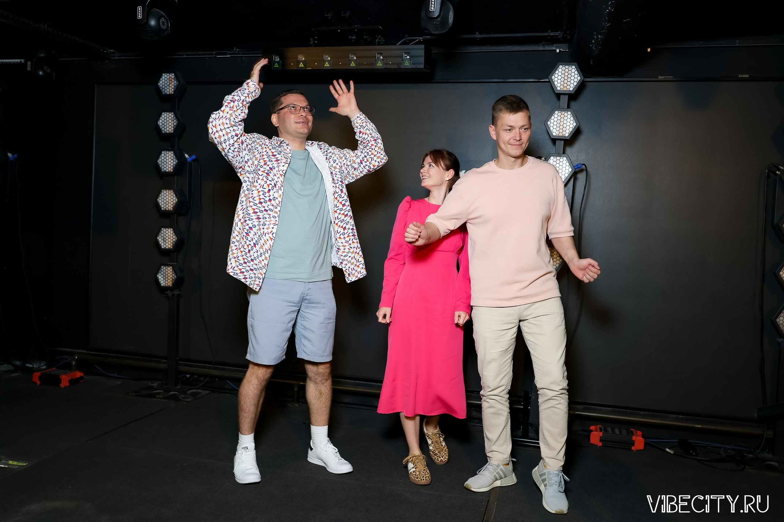 КВИЗ WHOIS. VIBECITY.RU Вайб Сити Ру Фоторепортажи Фотоотчеты Калининград