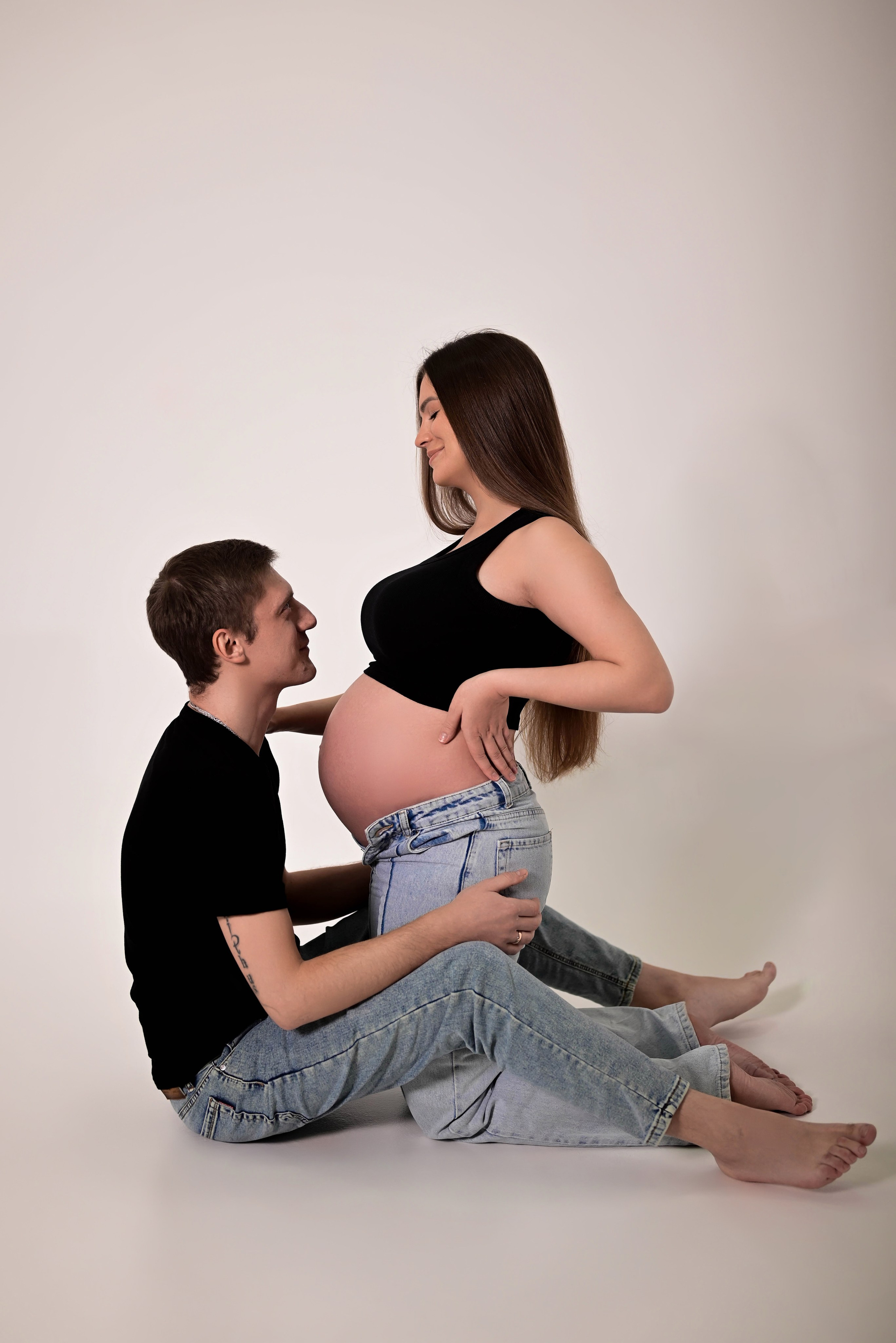 Беременность. Фотостудия Зефир. Фотосессии в студии под ключ. Москва. Семейные и детские фотосессии