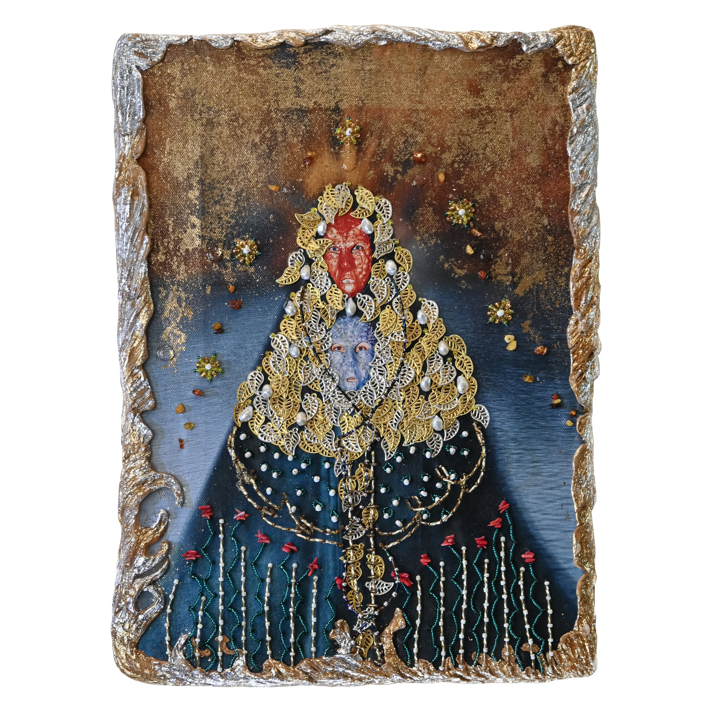 2024 - 2025гг. Размер : 32 см на 43 см вышивка по холсту, чешский бисер, речной жемчуг, коралл, гематит, стеклярус, металл. Рама выполнена вручную, материалы : деревянная глина, поталь, эпоксидная смола. Цена по запросу