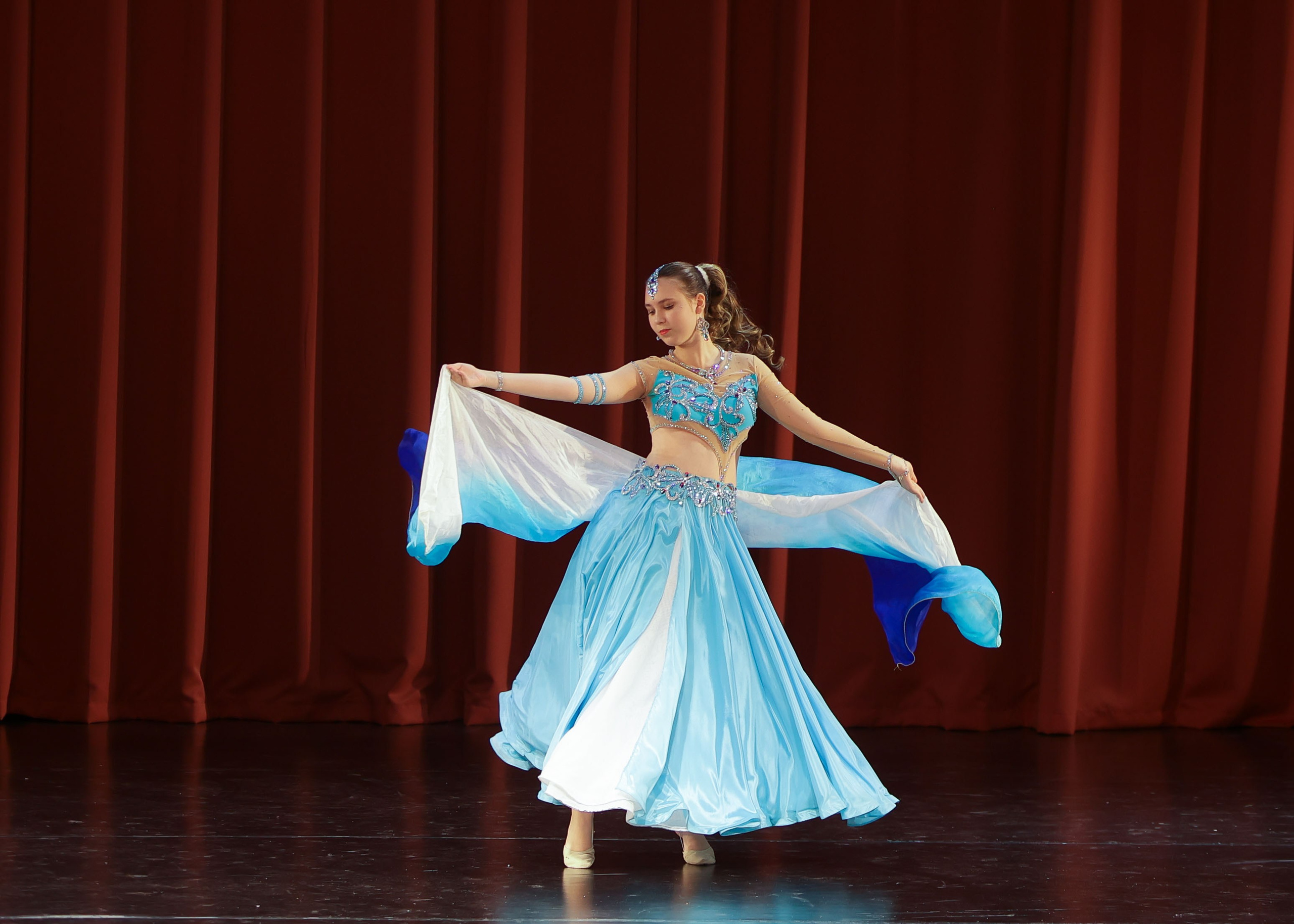 Фестиваль хореографического искусства «КУБОК ЛЕГЕНДЫ — 2025». Выпускные альбомы и школьный фотограф в Подольске, Троицке, Щербинке, Москве и Московской области