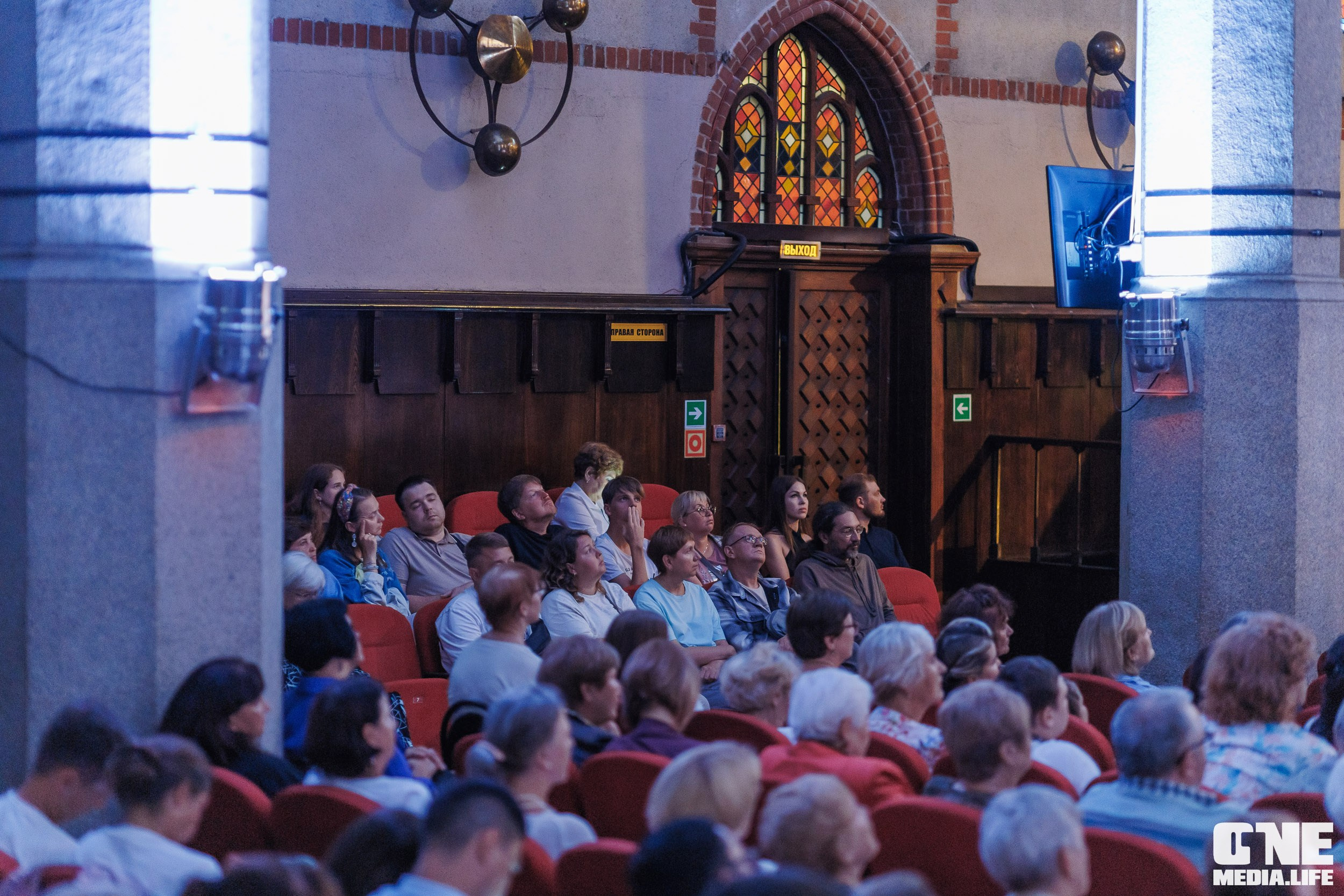 Фоторепортаж из Калининградской филармонии. One Media Life: фоторепортажи, фотоотчеты с мероприятий и заведений