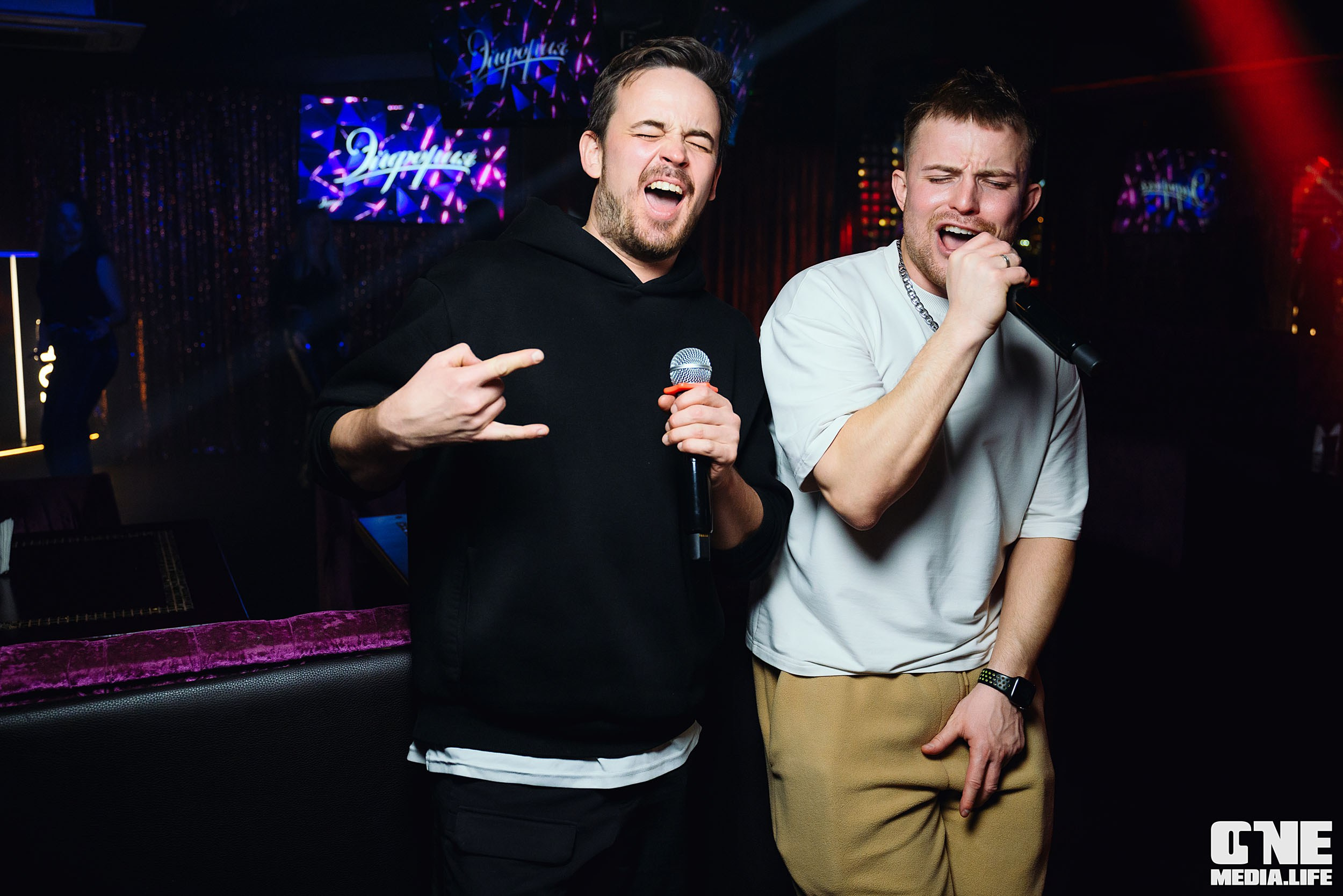 Фоторепортаж из караоке-клуба Эйфория. One Media Life: фоторепортажи, фотоотчеты с мероприятий и заведений