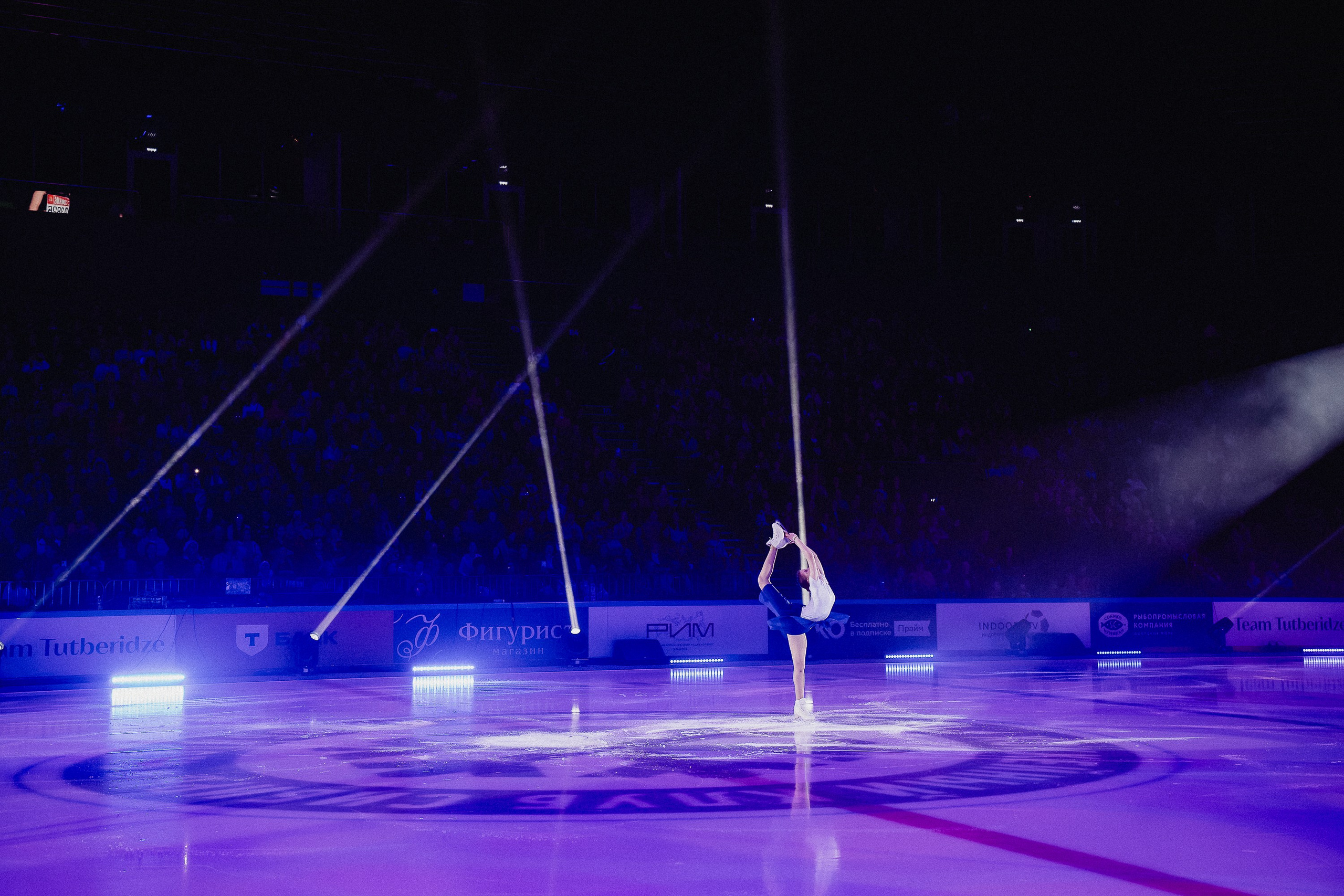 Шоу Этери Тутберидзе в Новосибирске. Воробьева Ксения — Спортивный и танцевальный фотограф Новосибирск
