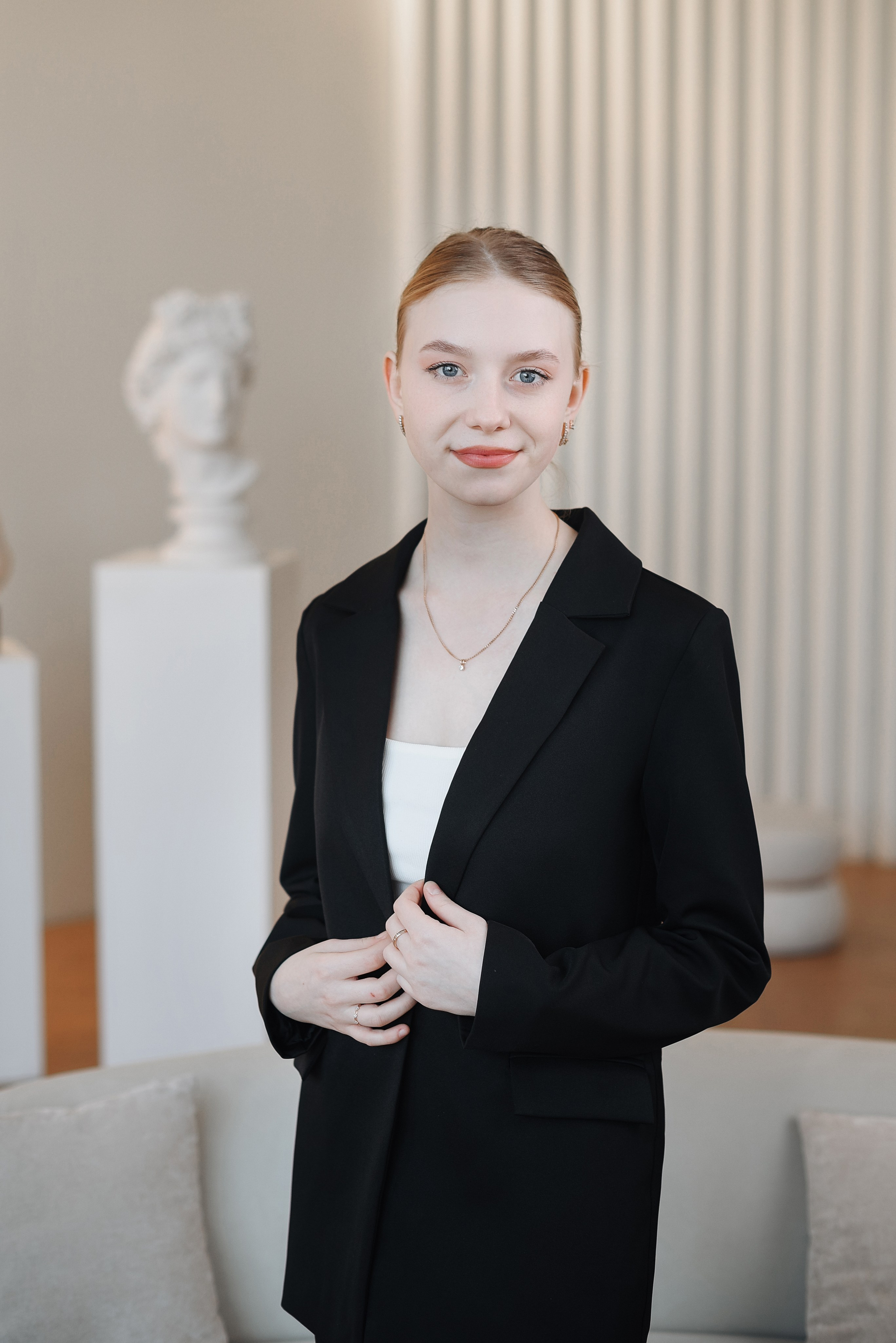 #43 11 а. Выпускные альбомы в Кургане, Твой альбом, Книга