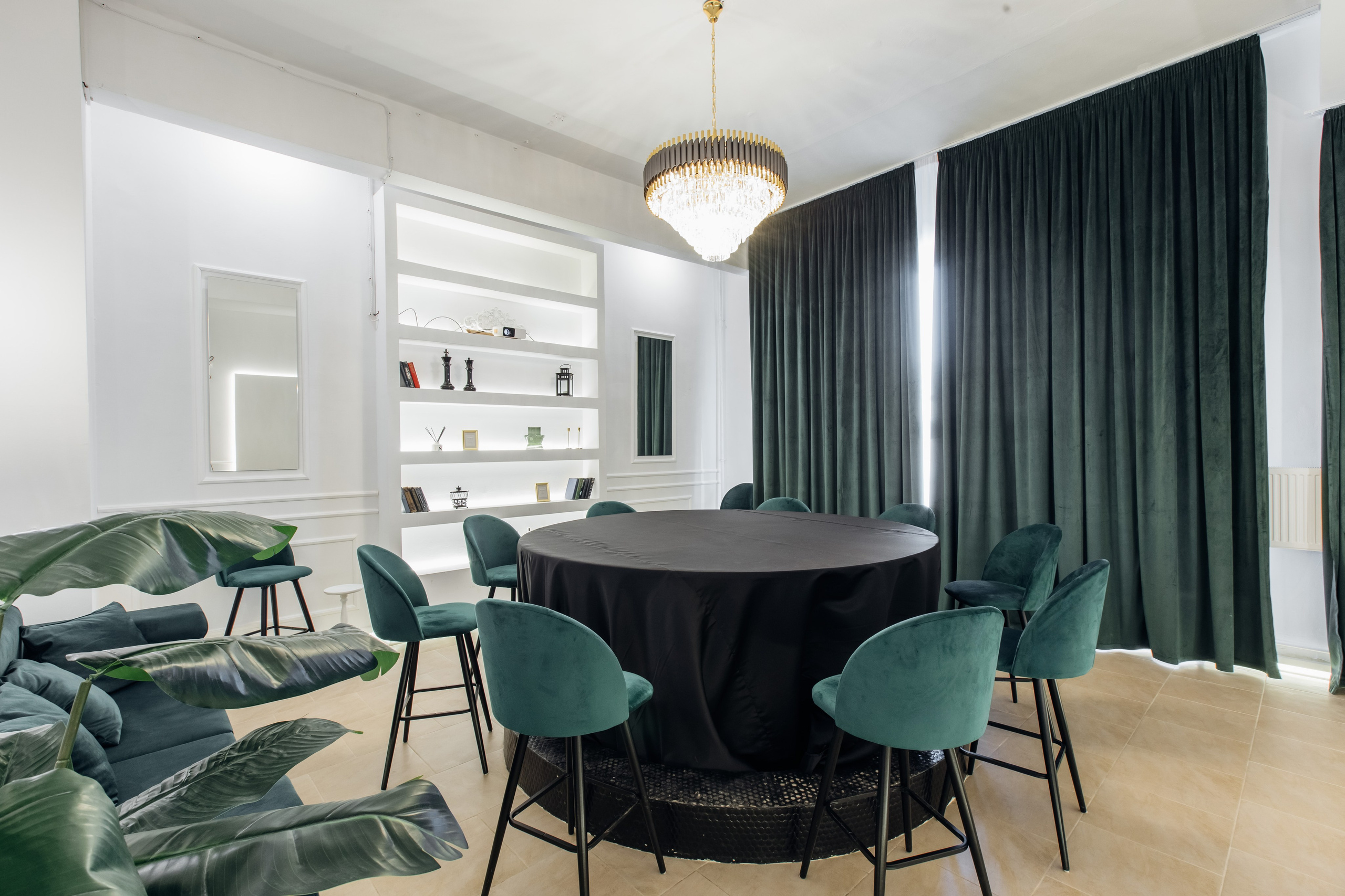 Империал (лето). Аренда лофта в СПб для мероприятий