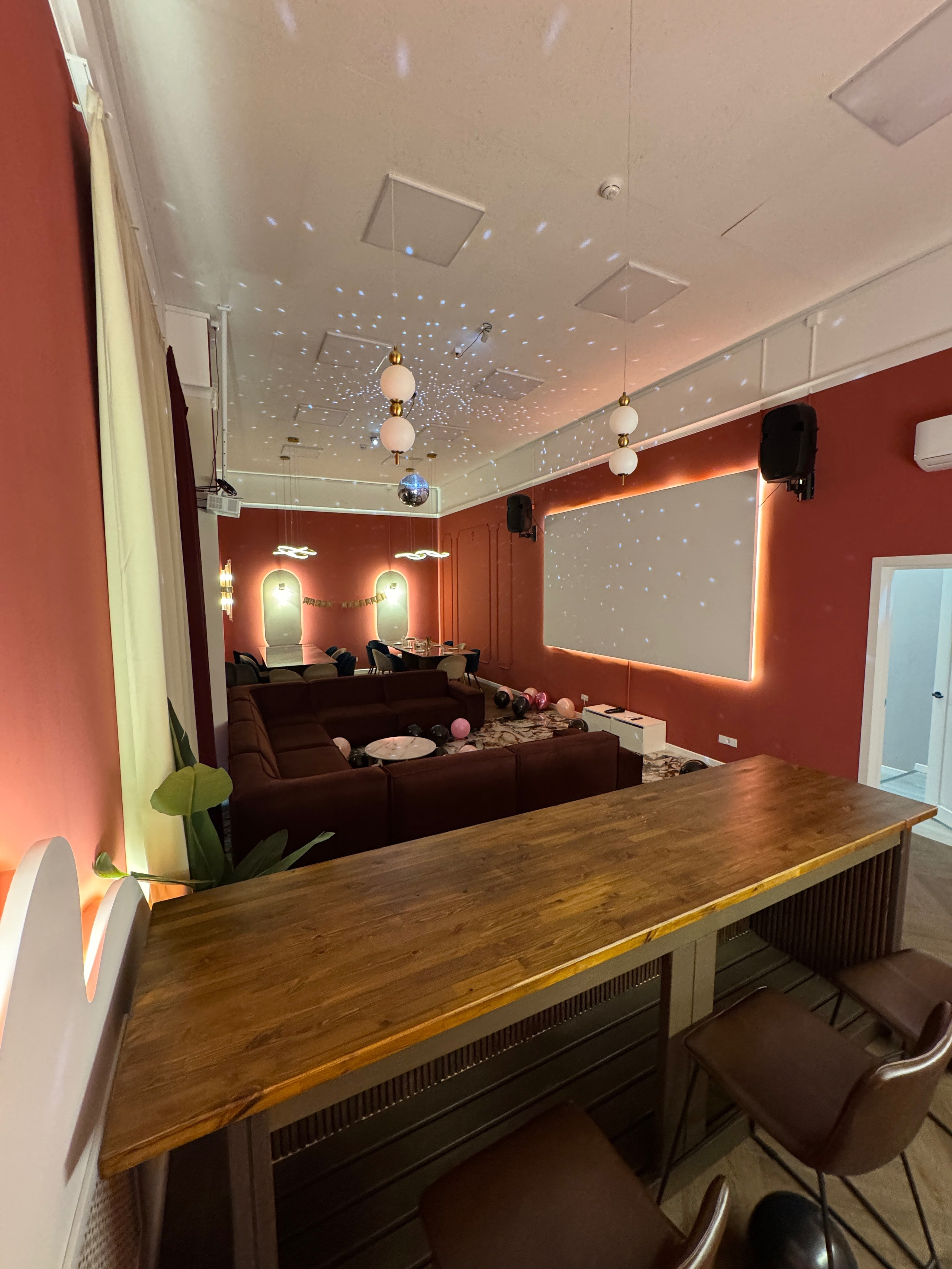 Санта-Лючия. Аренда лофта в СПб для мероприятий