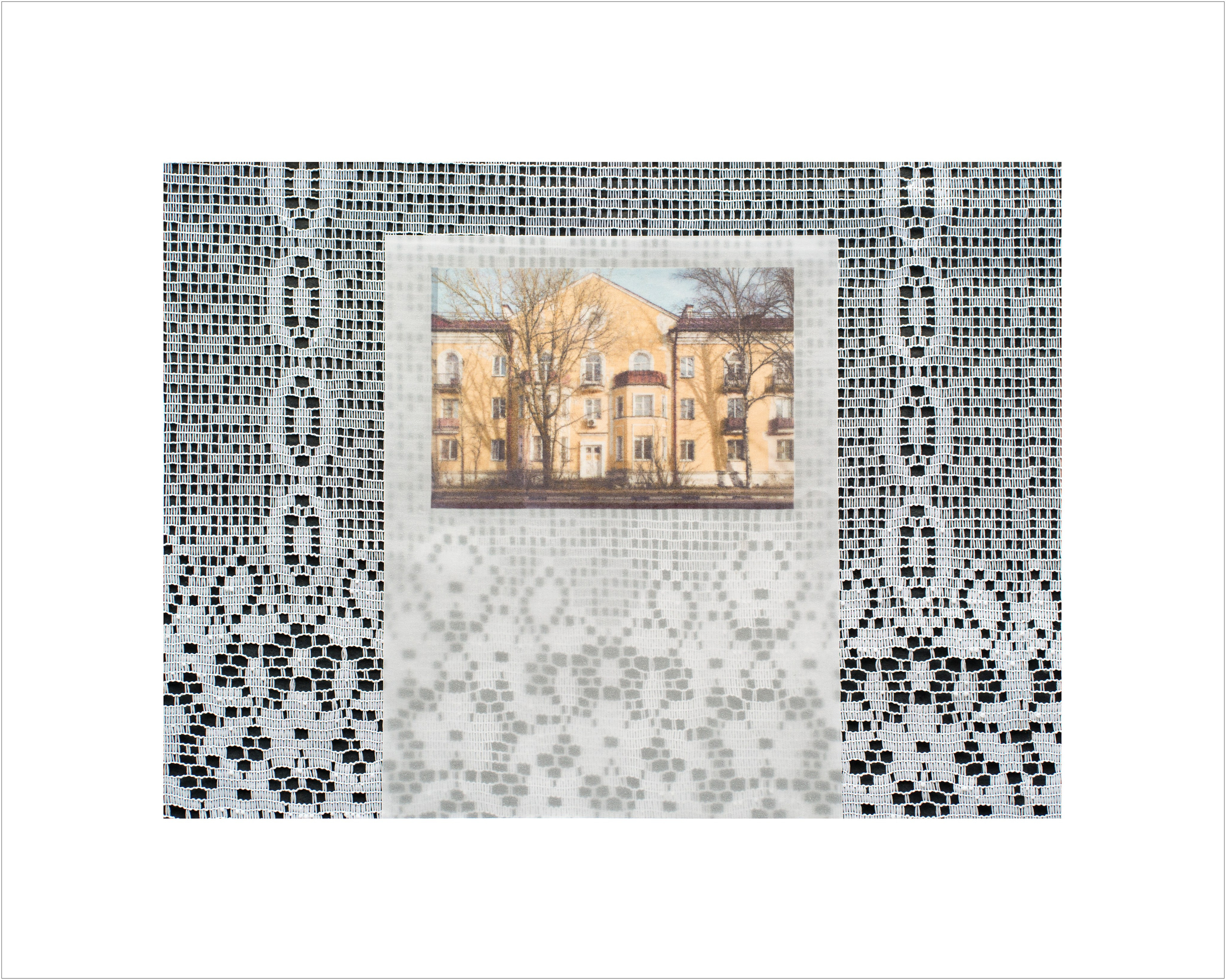 Проект о старых домах. Занавешенное окно. Tatiana Mishchenko